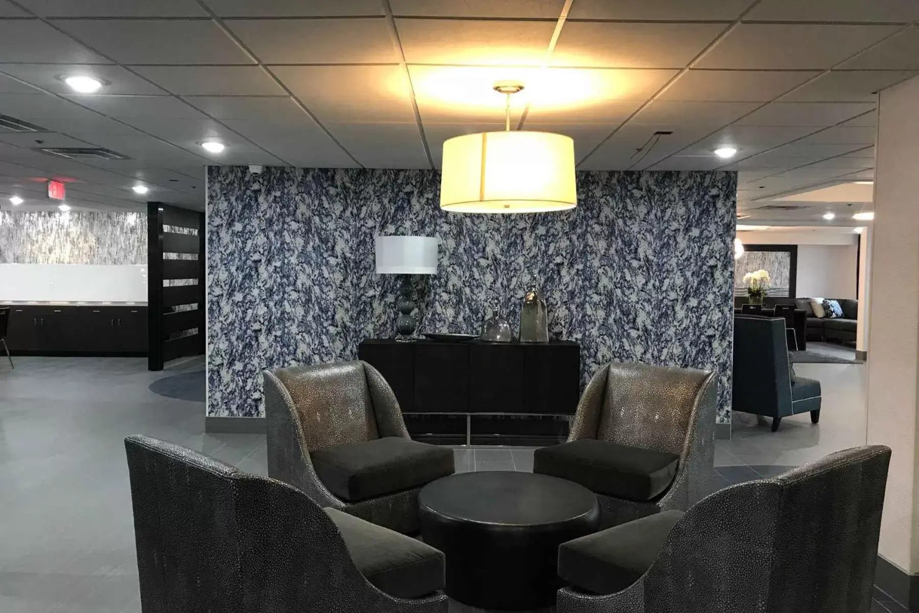 Communal lounge/ TV room, Lobby/Reception in Wingate by Wyndham Louisville Airport Expo Center