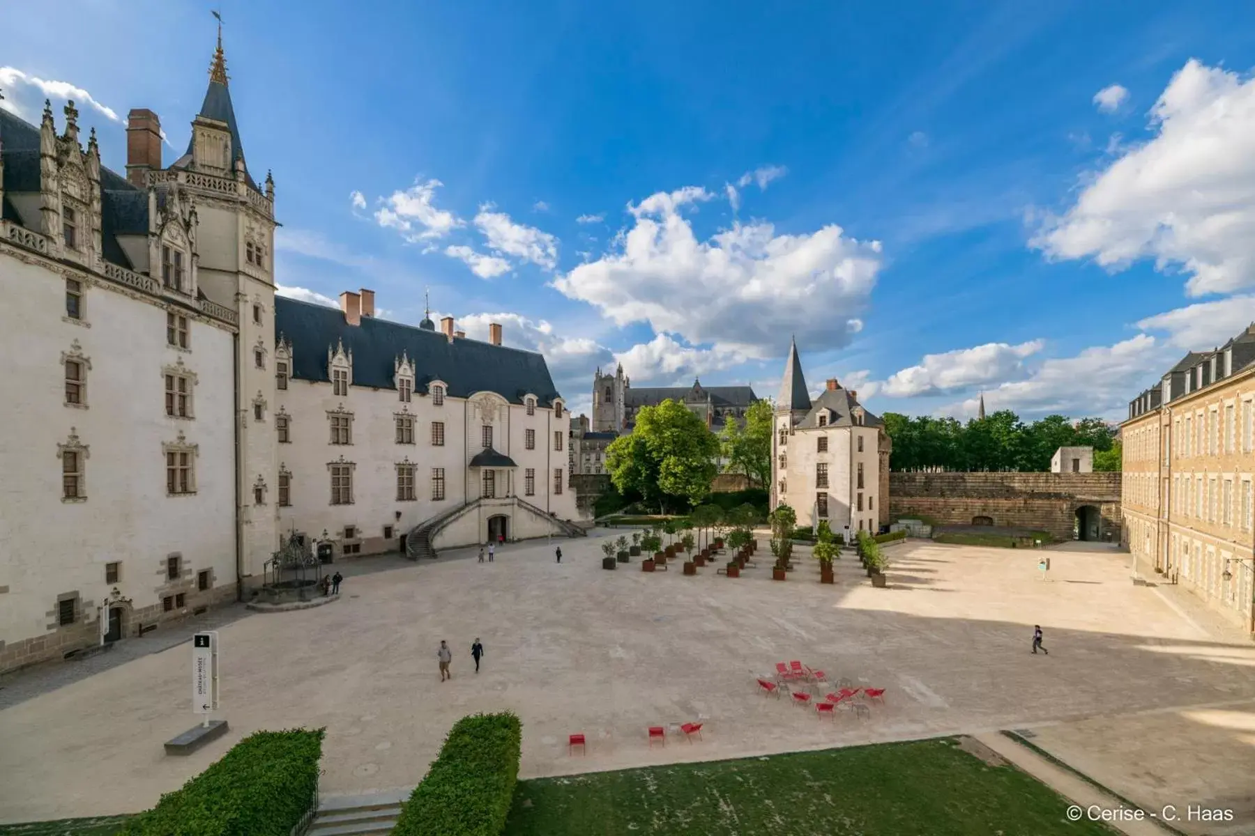 Nearby landmark in Cerise Nantes La Beaujoire