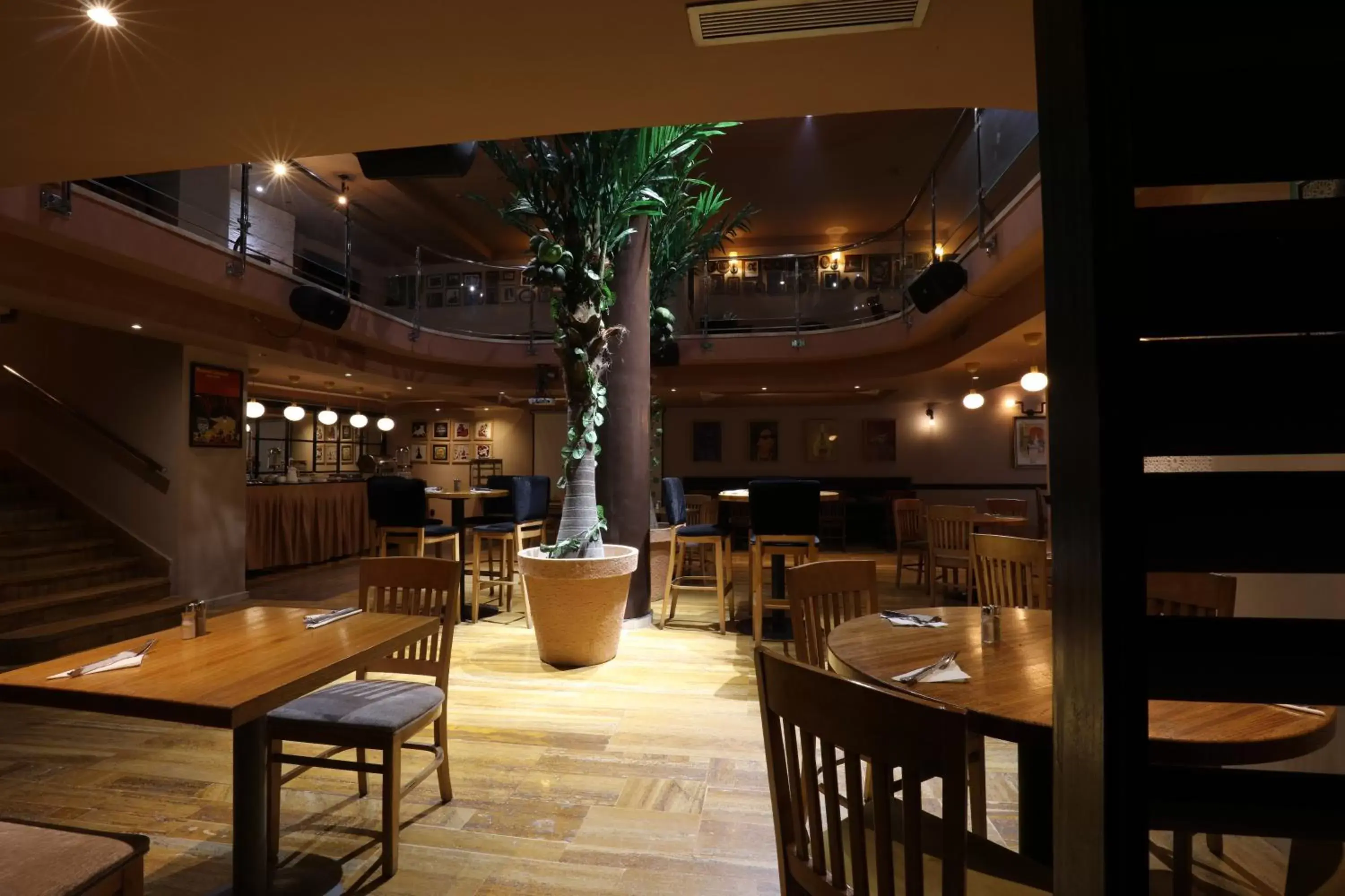 Restaurant/Places to Eat in Hôtel Les Saisons