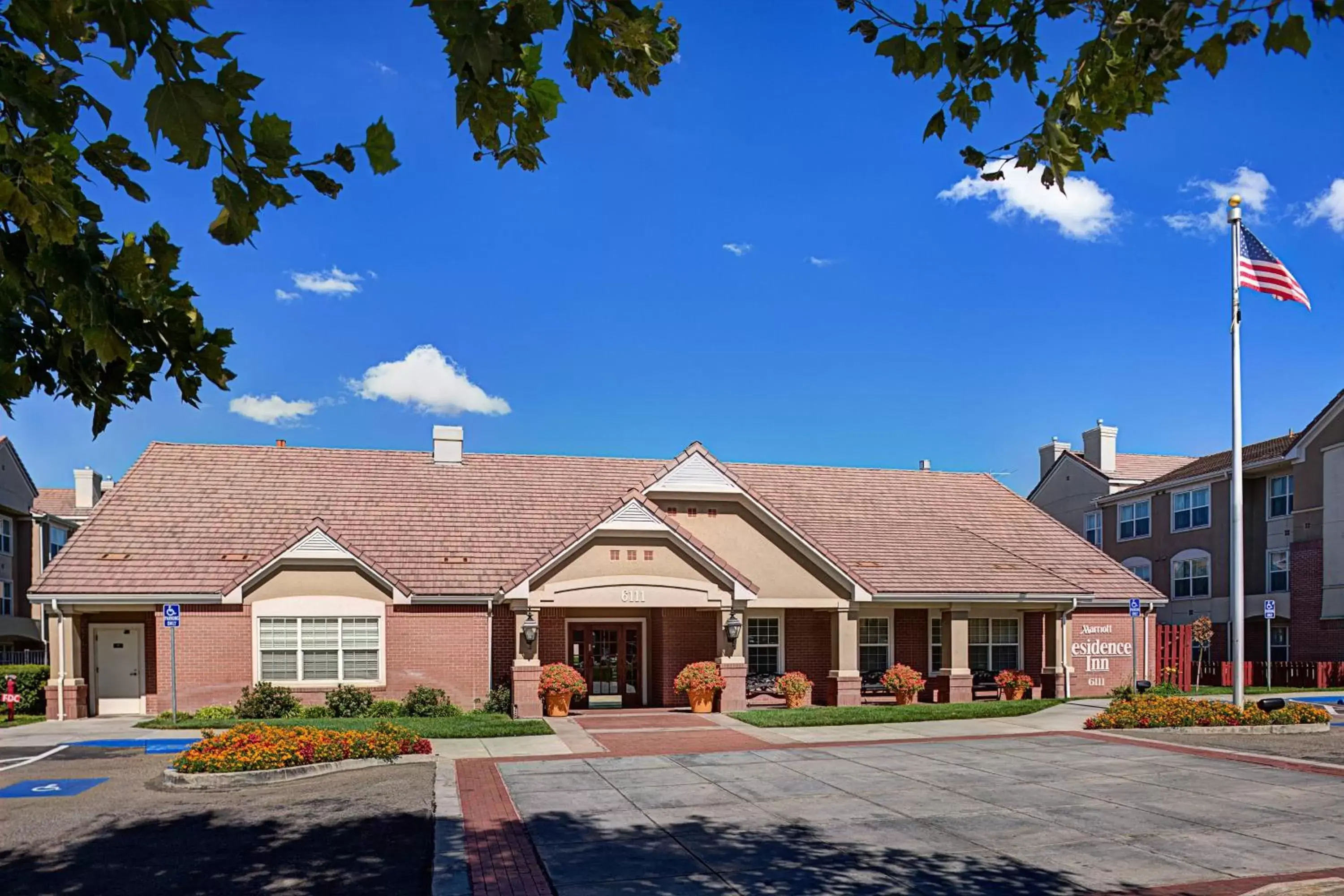 Property Building in Residence Inn San Jose South