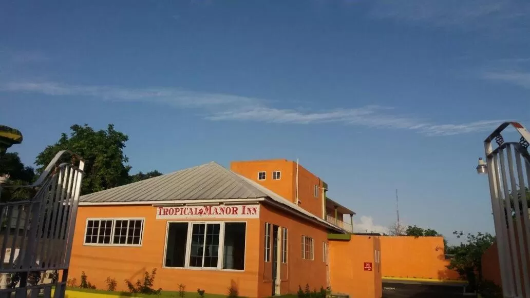 Property Building in Tropical Manor Inn - Kingston