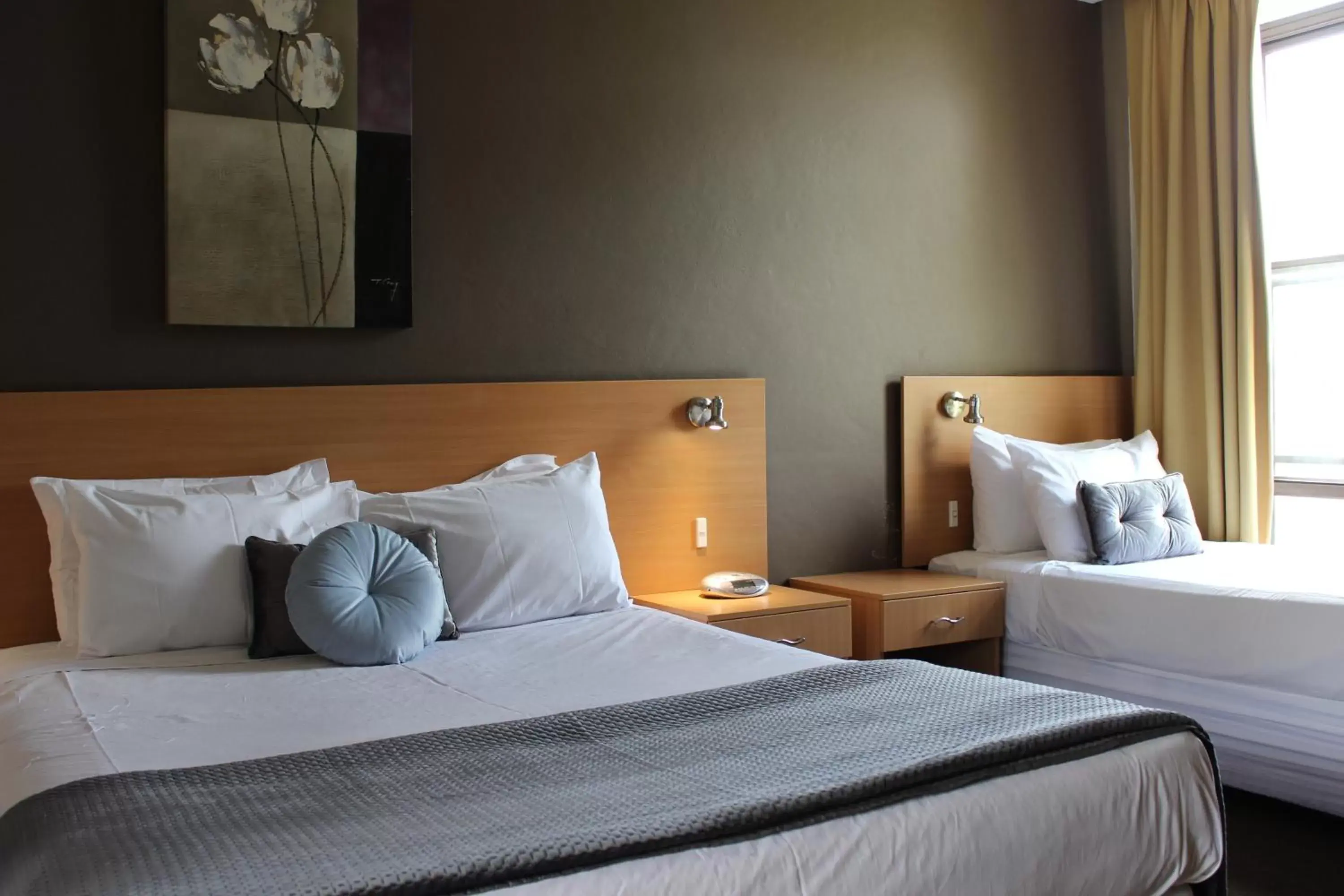 Bedroom, Bed in El Toro Motor Inn