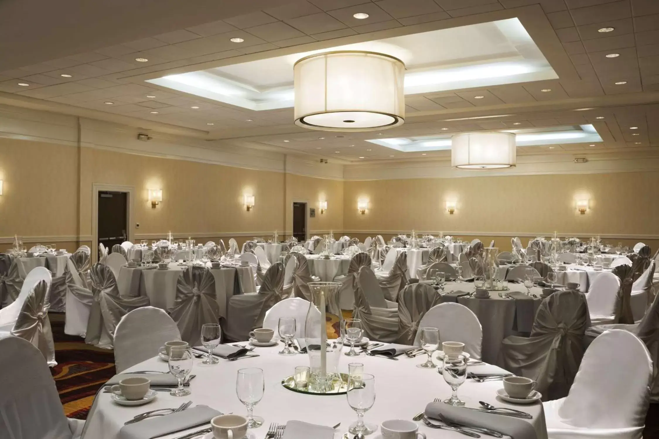 Meeting/conference room, Banquet Facilities in Embassy Suites Cleveland - Beachwood