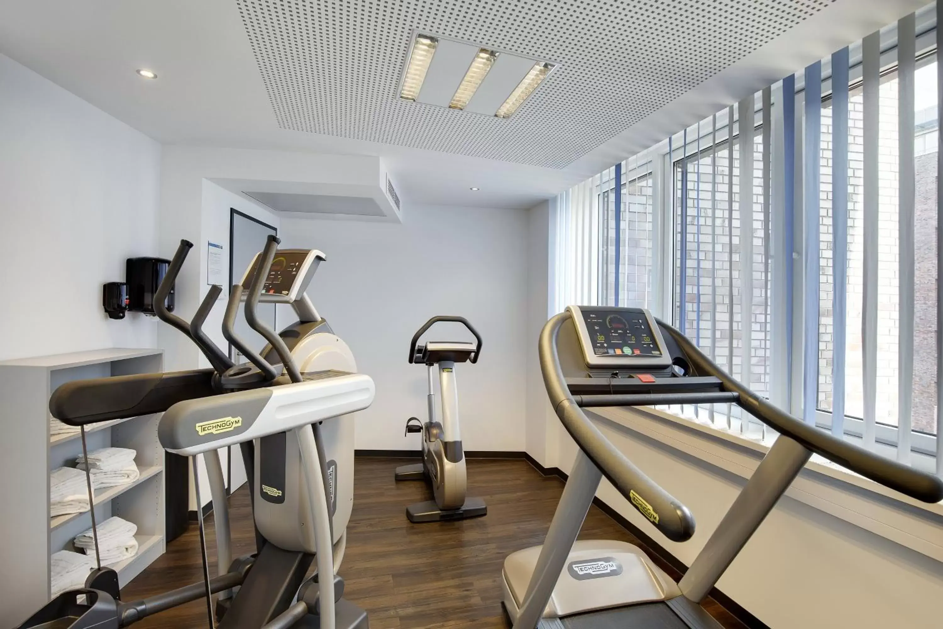 Fitness centre/facilities, Fitness Center/Facilities in Holiday Inn Express Bremen Airport, an IHG Hotel
