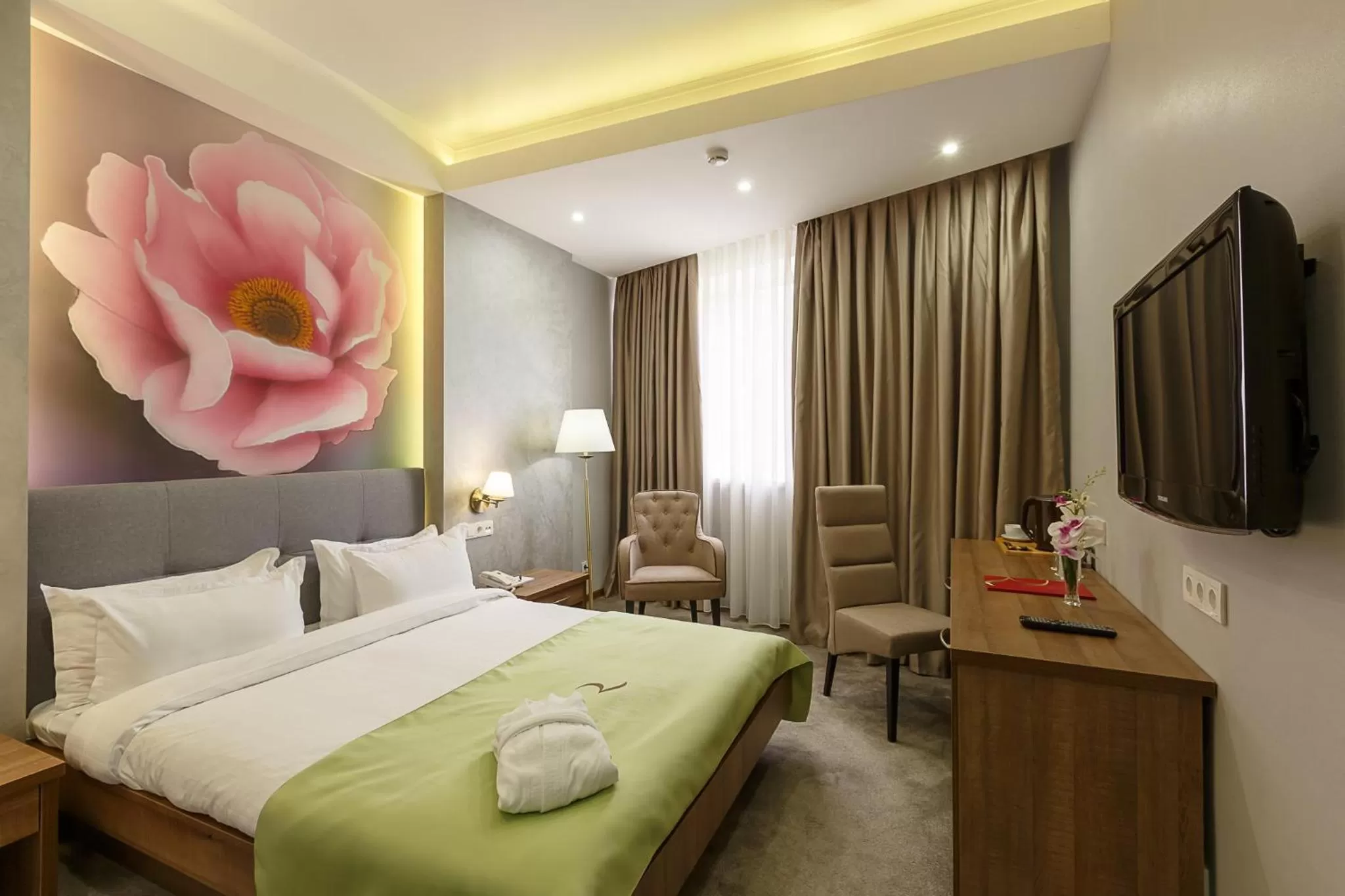 Bed in Renion Hills Hotel