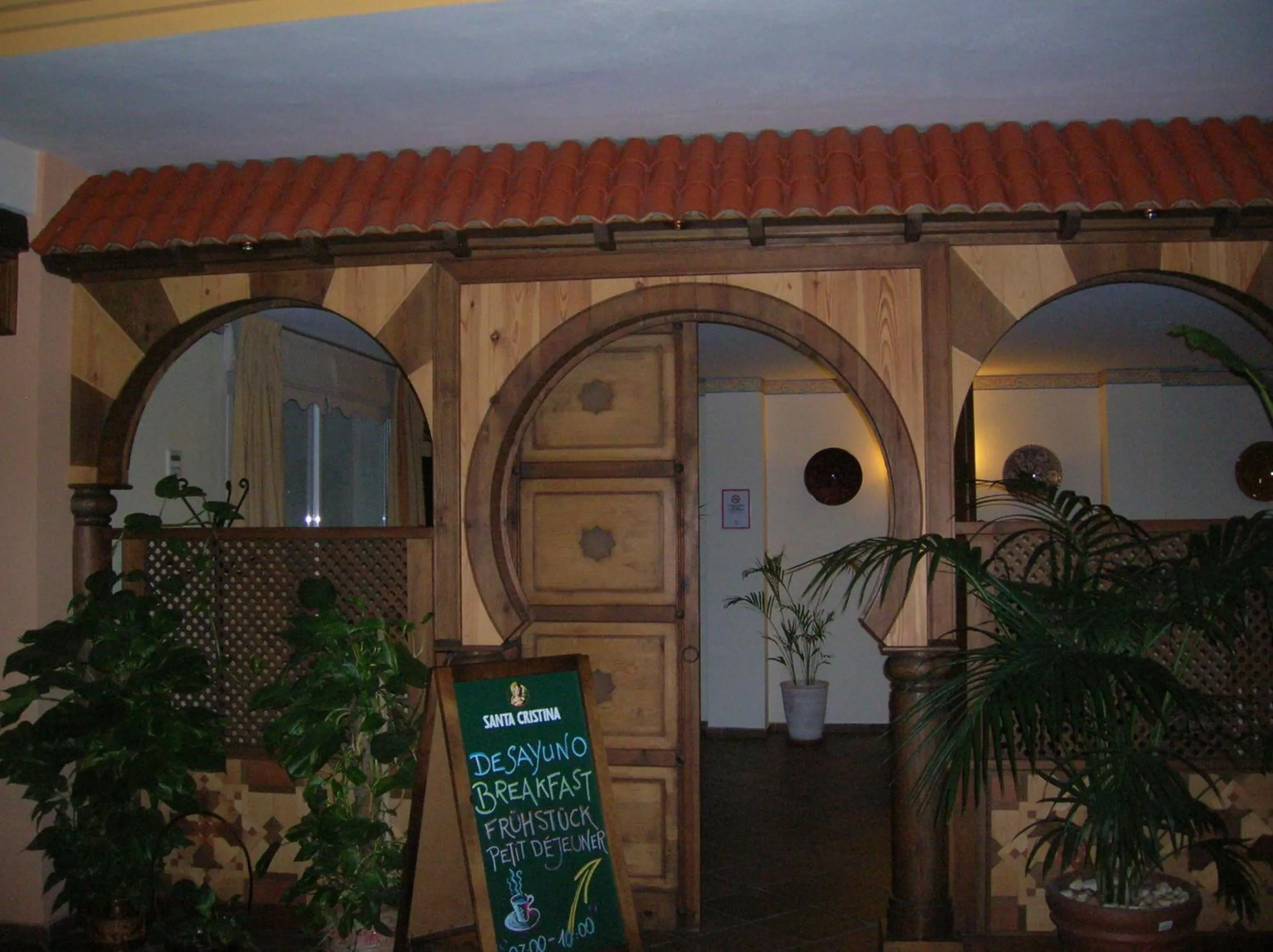 Restaurant/places to eat in Hotel María Cristina