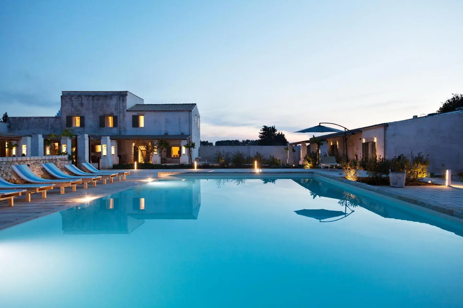 Swimming pool, Property Building in Borgo Sentinella