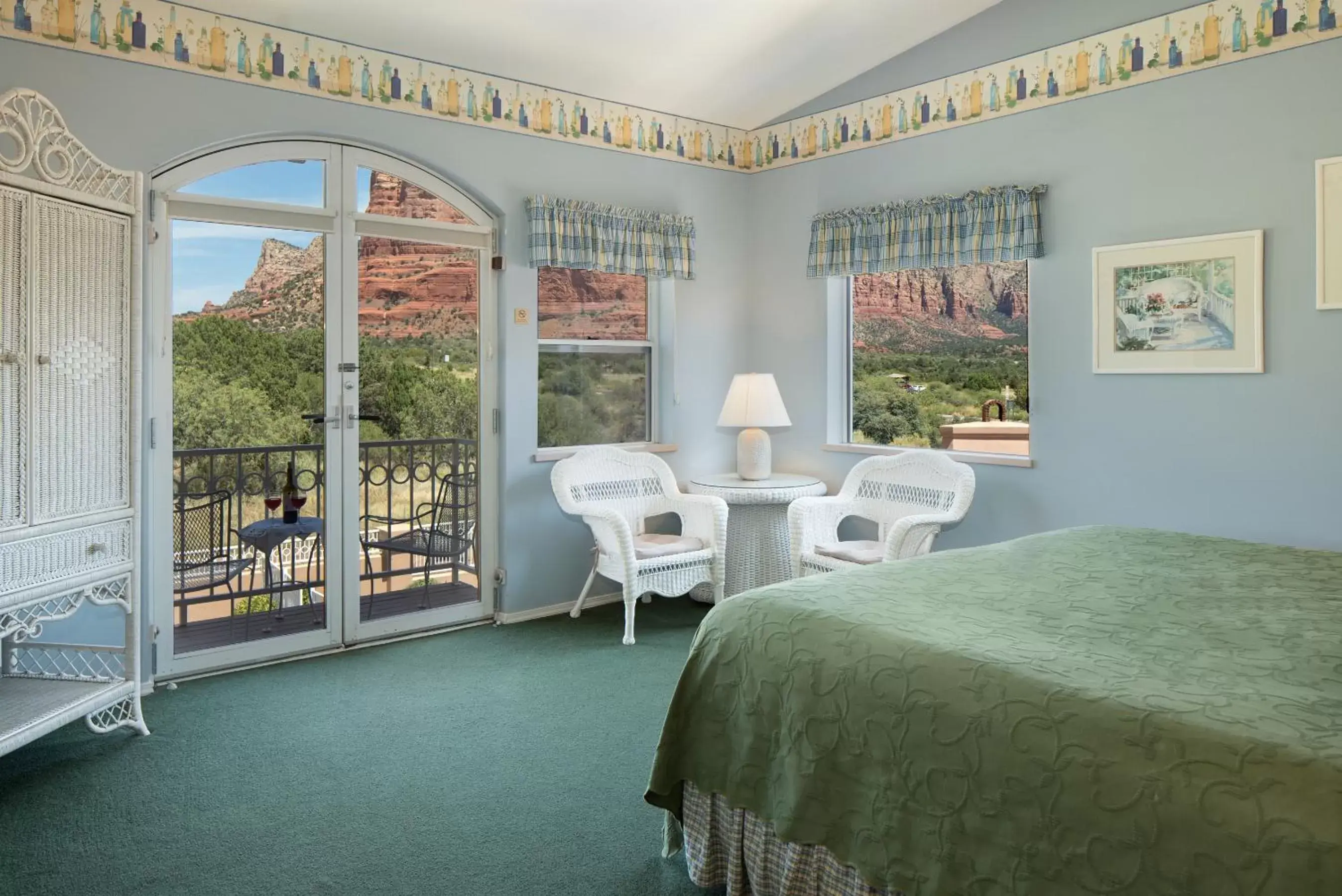 Photo of the whole room in Canyon Villa Bed & Breakfast Inn of Sedona