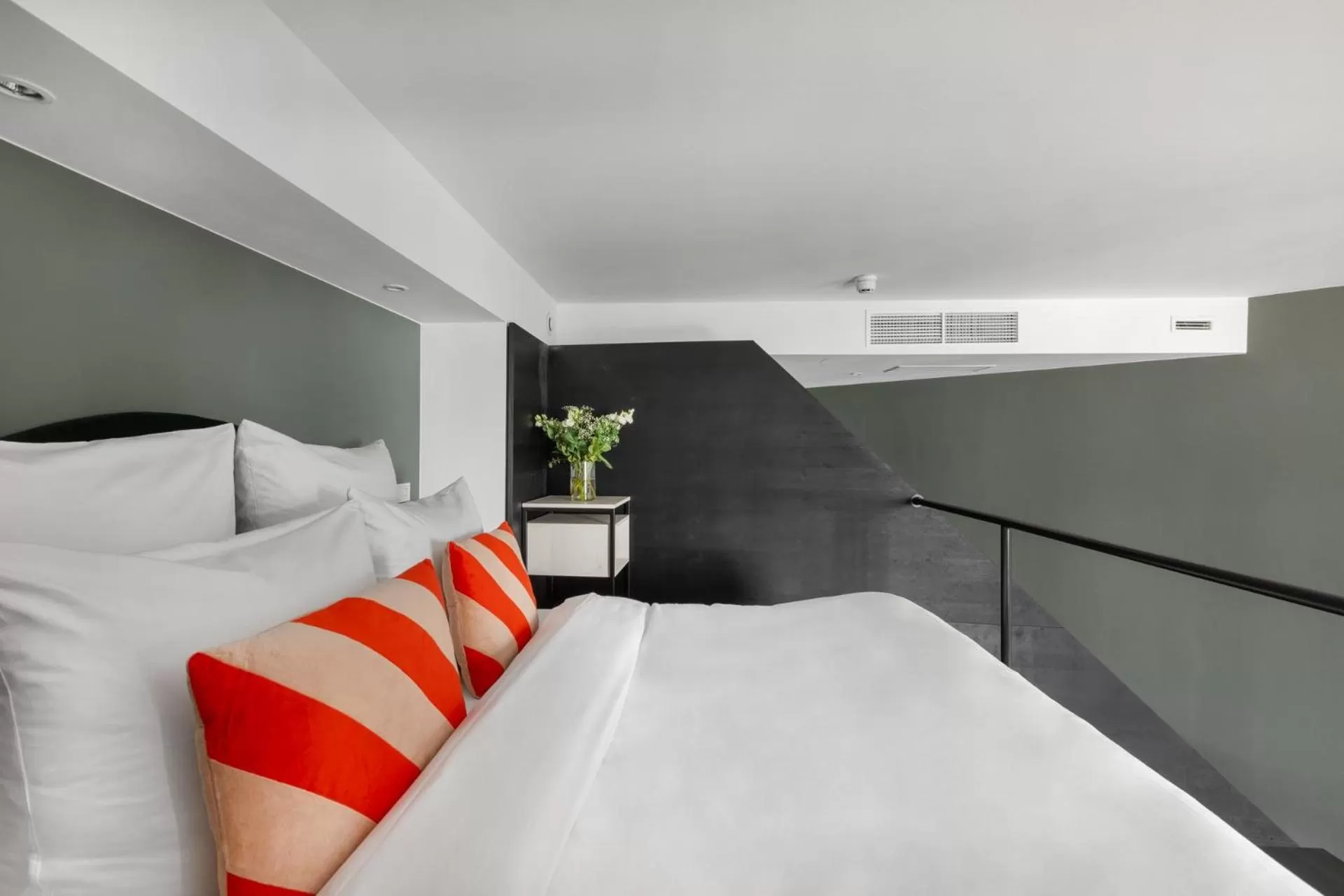 Bed in Numa Berlin Boxer