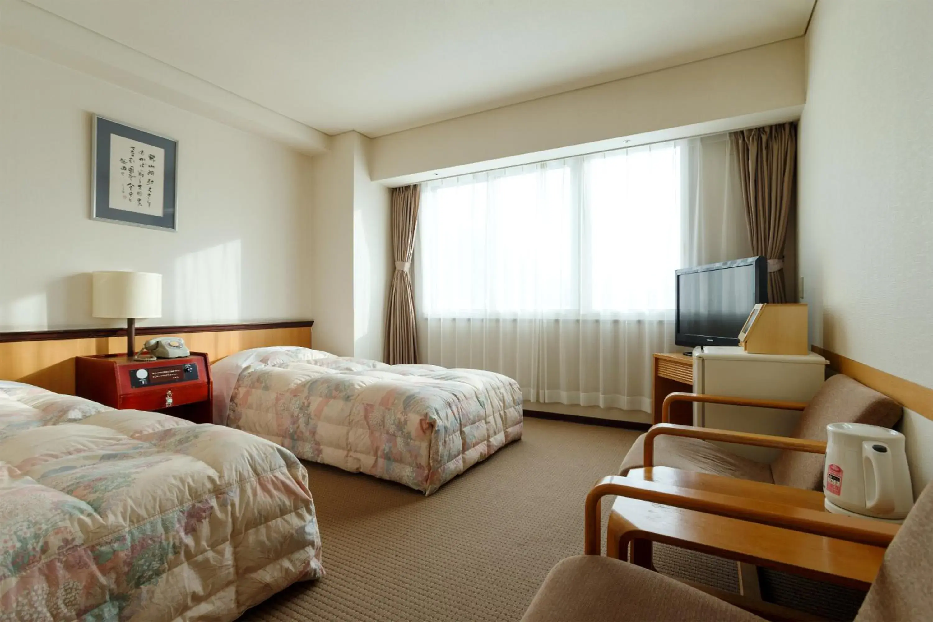 Photo of the whole room, TV/Entertainment Center in Toya Kohantei Hotel