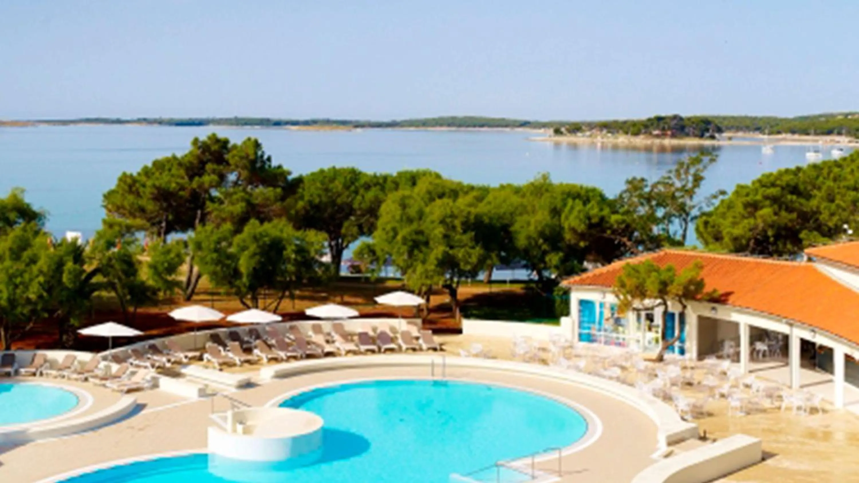 Pool view in Park Plaza Belvedere Medulin