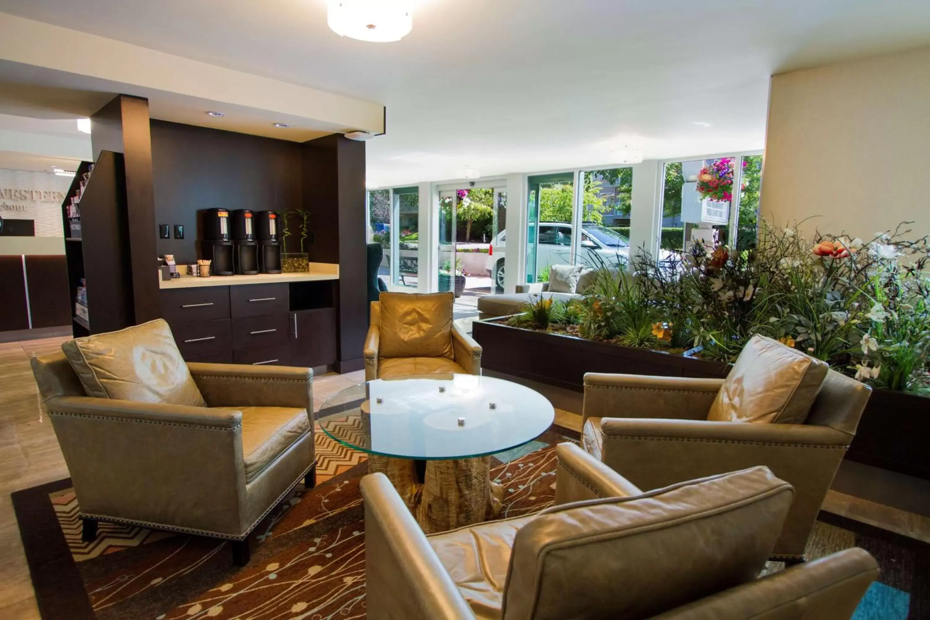 Lobby or reception, Seating Area in Best Western PLUS Inner Harbour Hotel