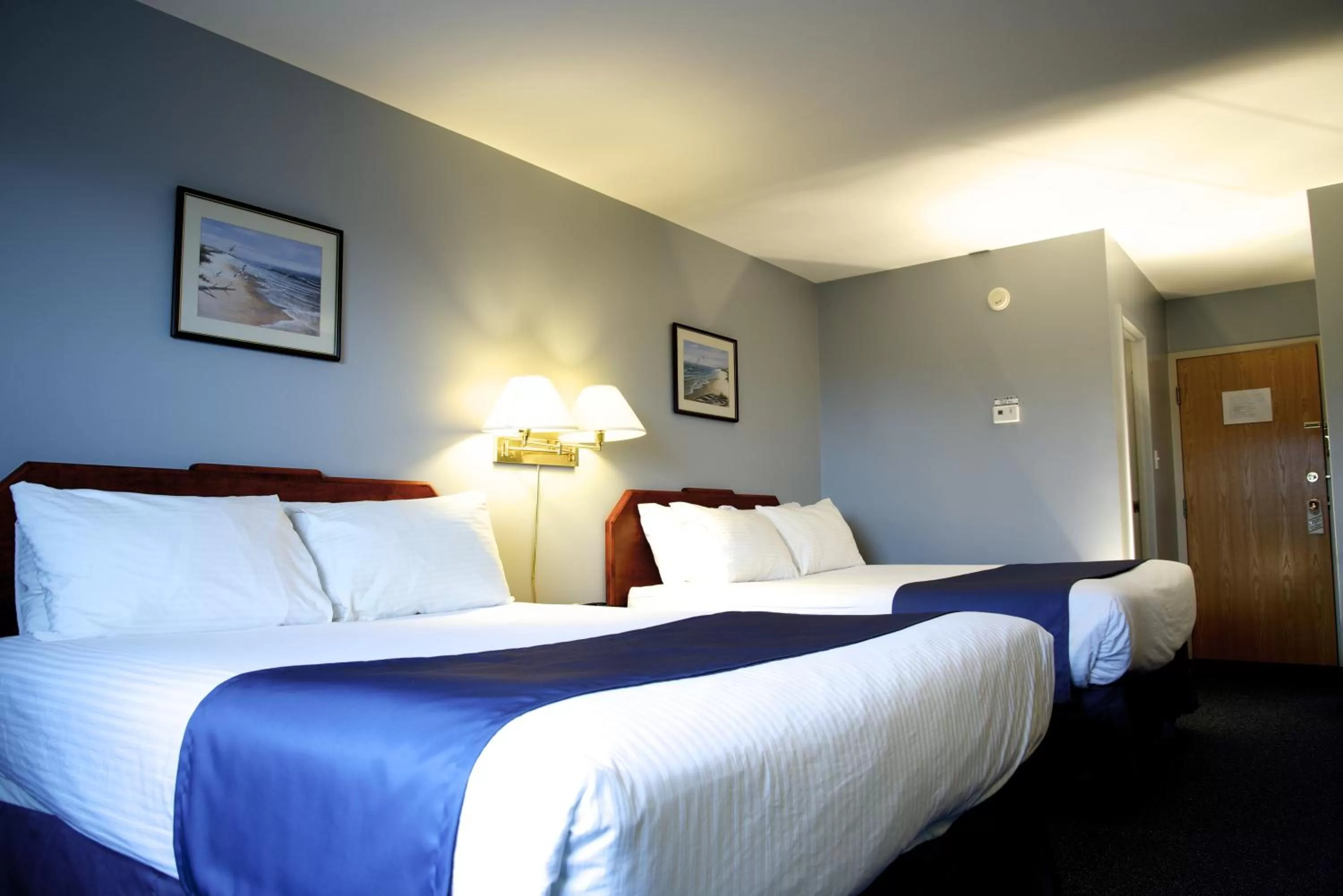 Bedroom, Bed in St Christopher's Hotel