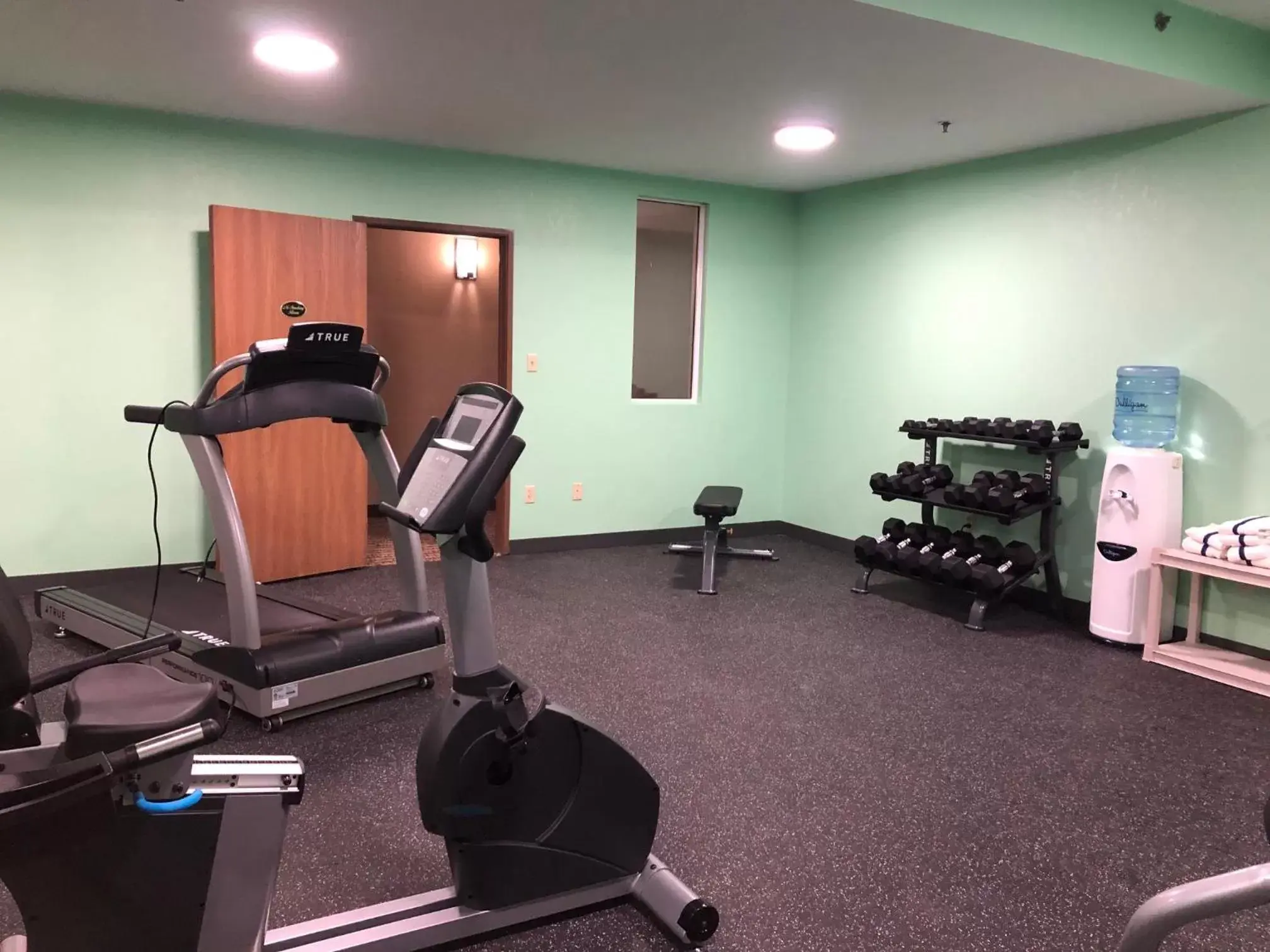 Fitness centre/facilities in Wingate by Wyndham Grove City Fitness centre/facilities in Wingate by Wyndham Grove City