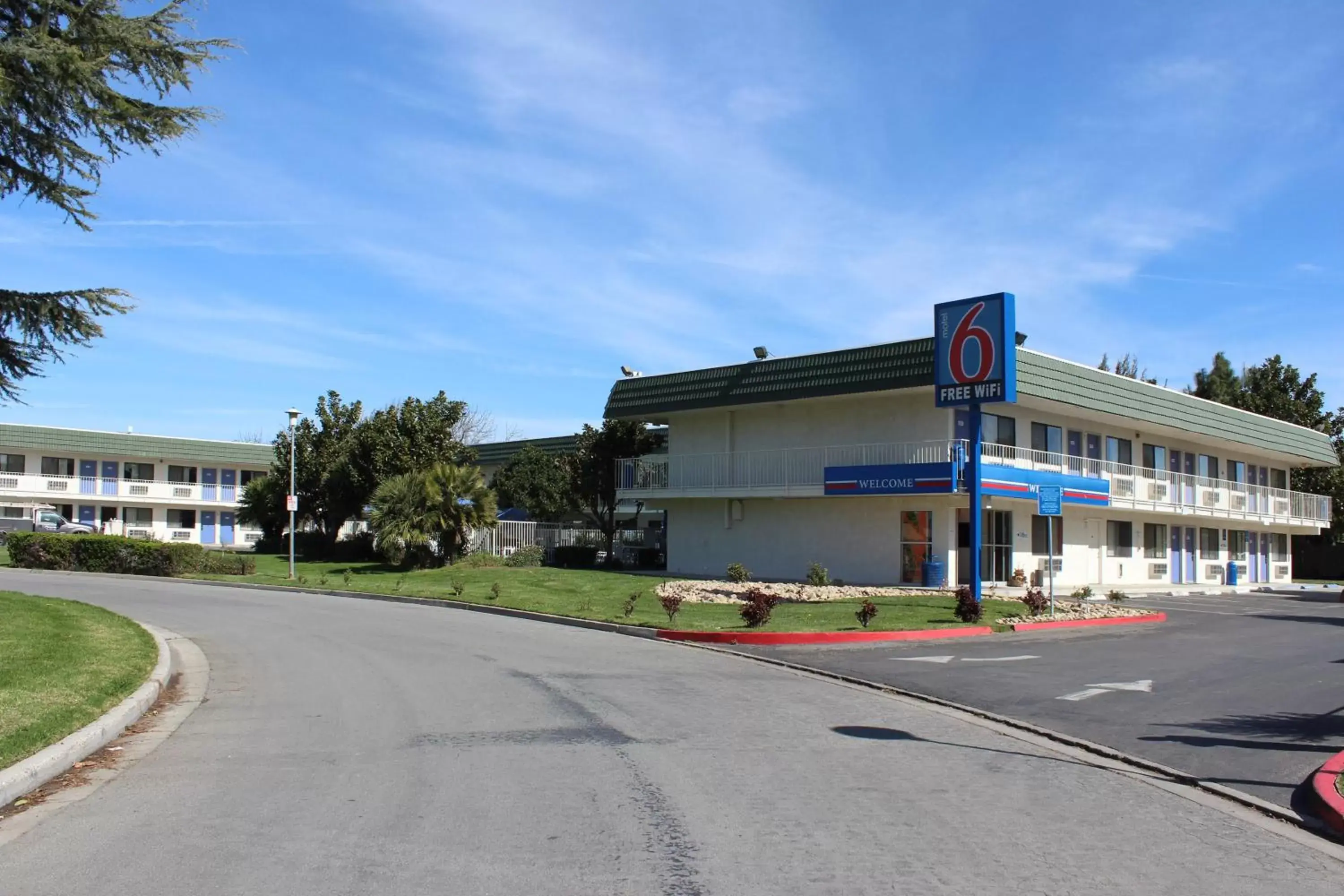 Facade/entrance, Property Building in Motel 6-King City, CA