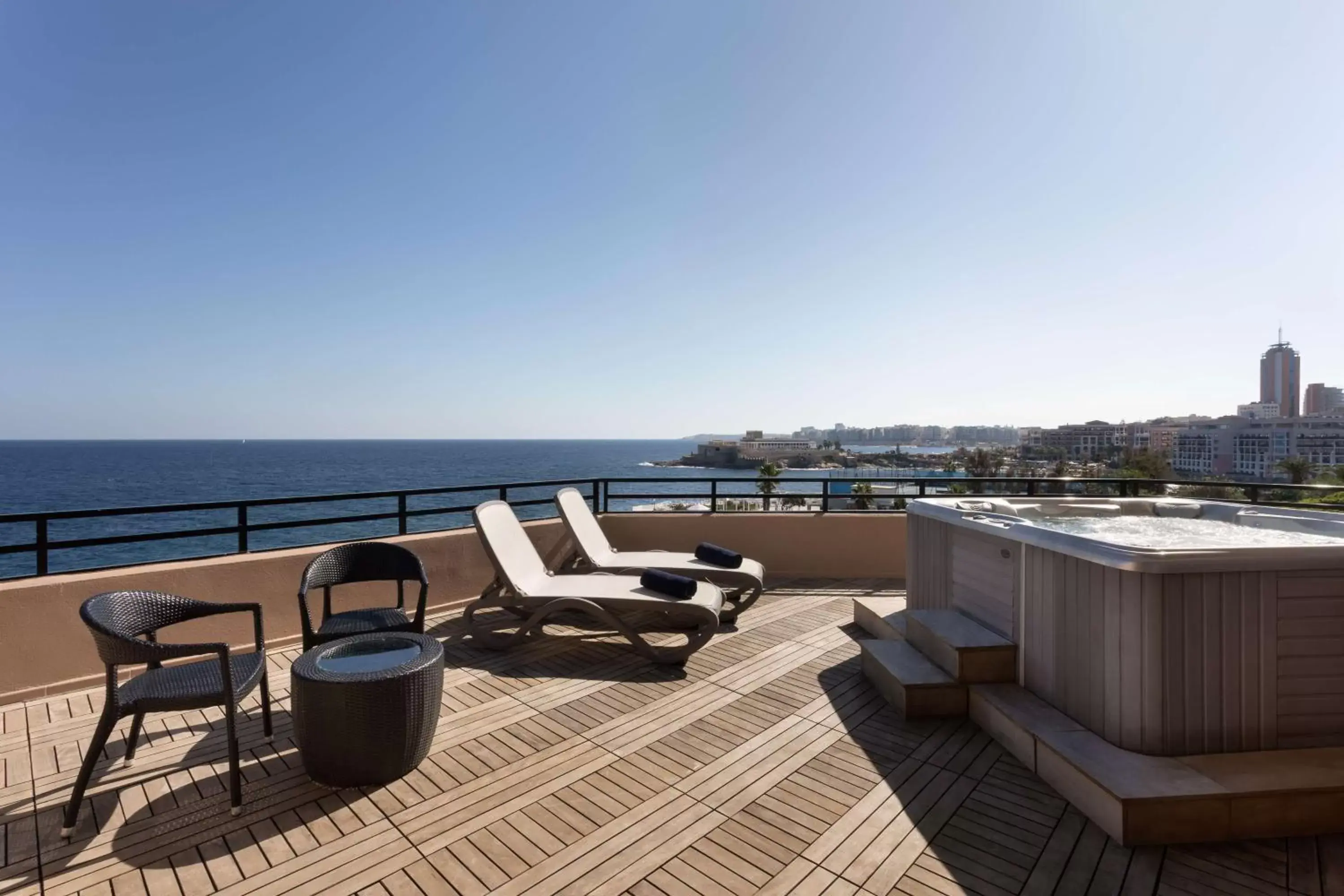 Photo of the whole room, Balcony/Terrace in Radisson Blu Resort, Malta St. Julian's