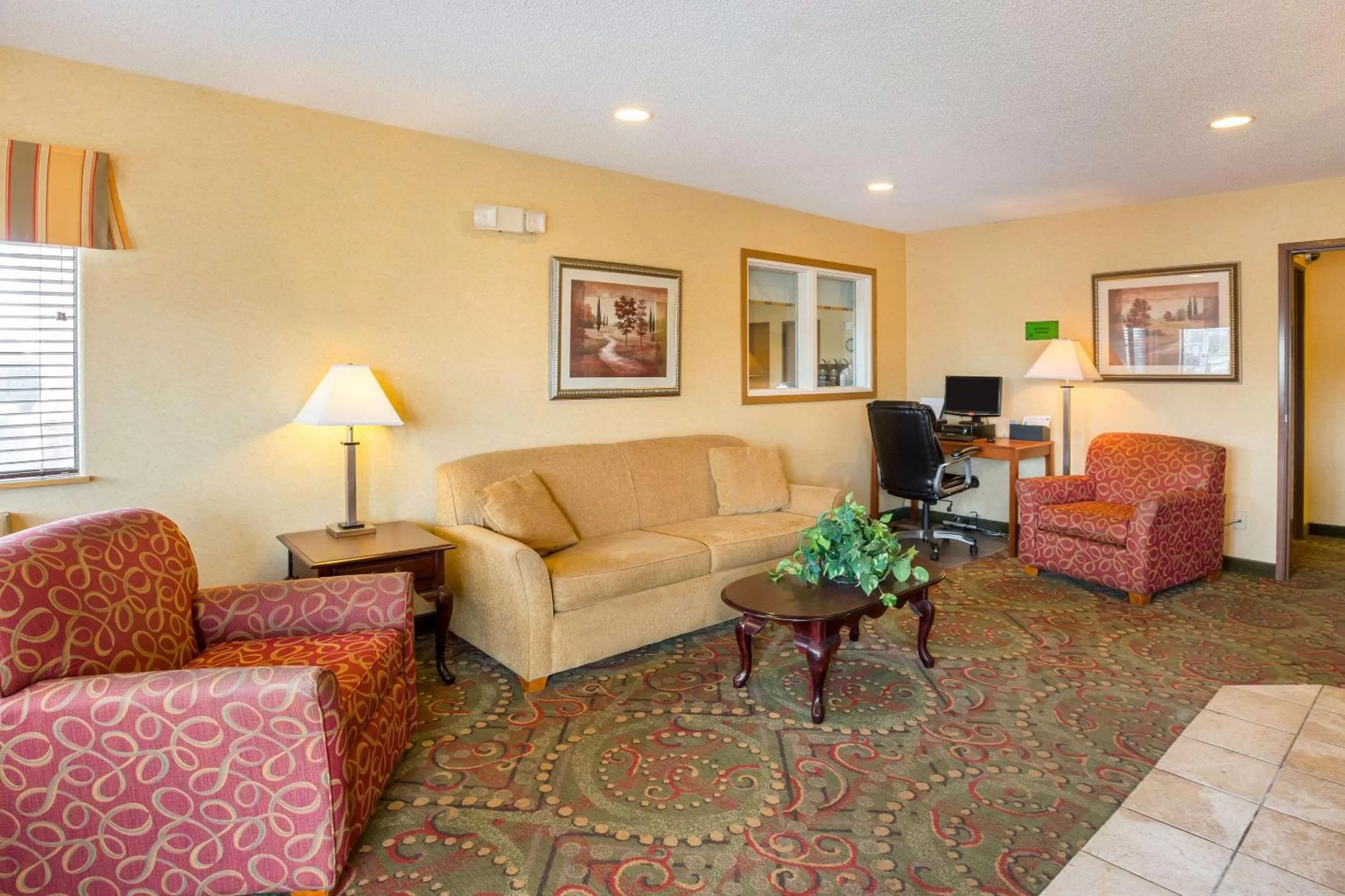 Lobby or reception in Quality Inn York