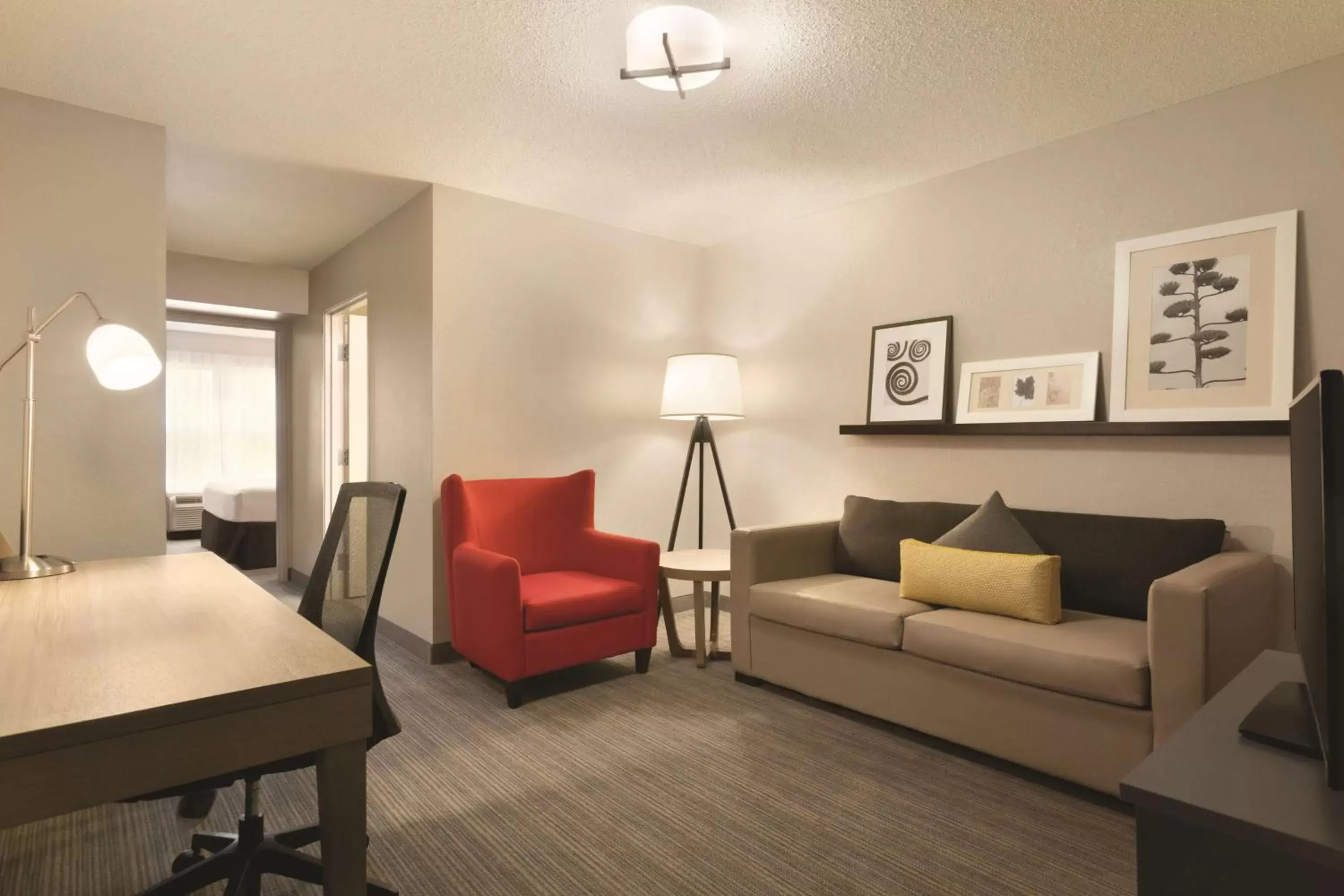 Photo of the whole room, Seating Area in Country Inn & Suites by Radisson, Brooklyn Center, MN