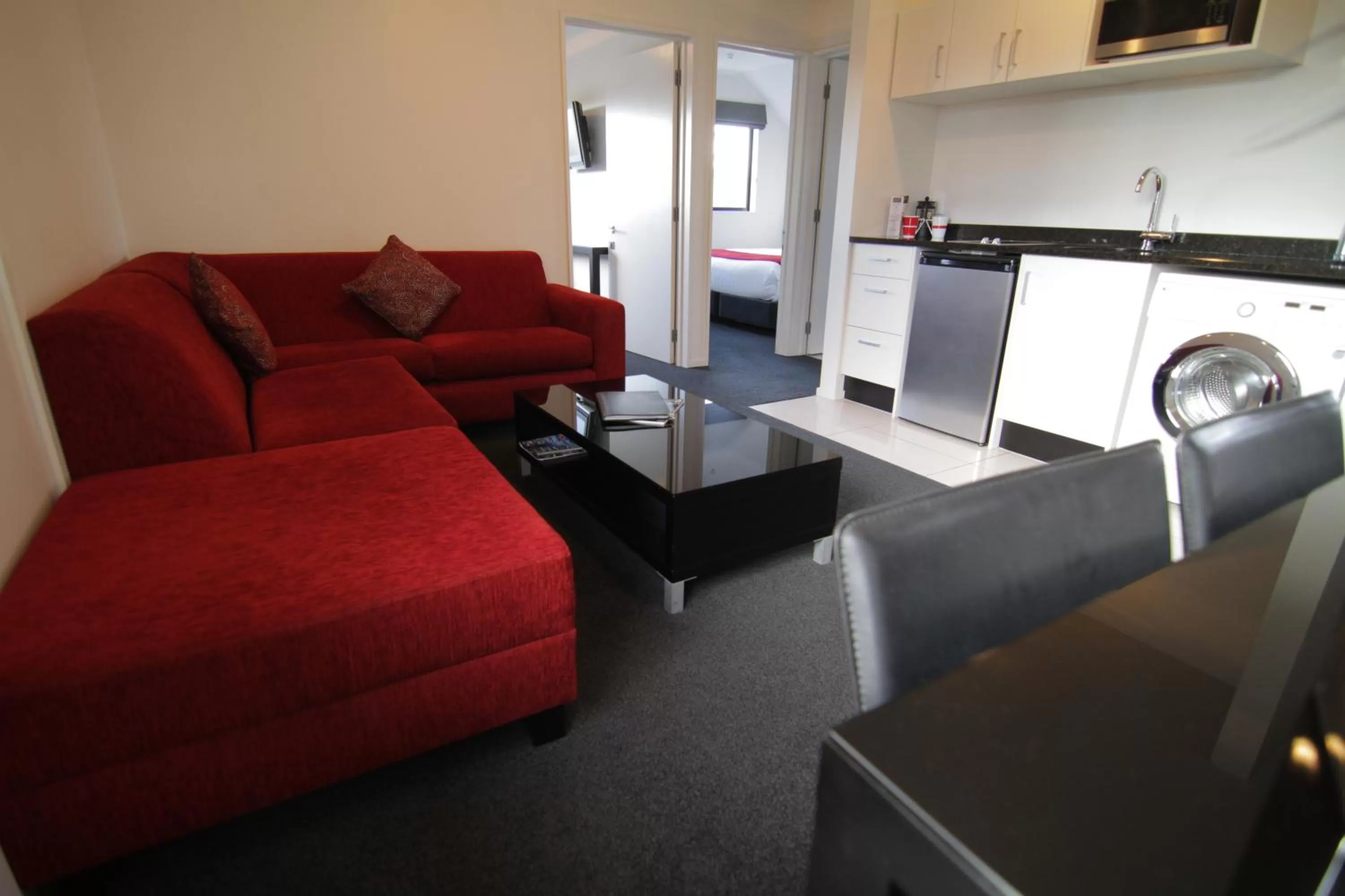 Seating area in Metropolitan Motel on Riccarton - 2 mins walk to Westfield