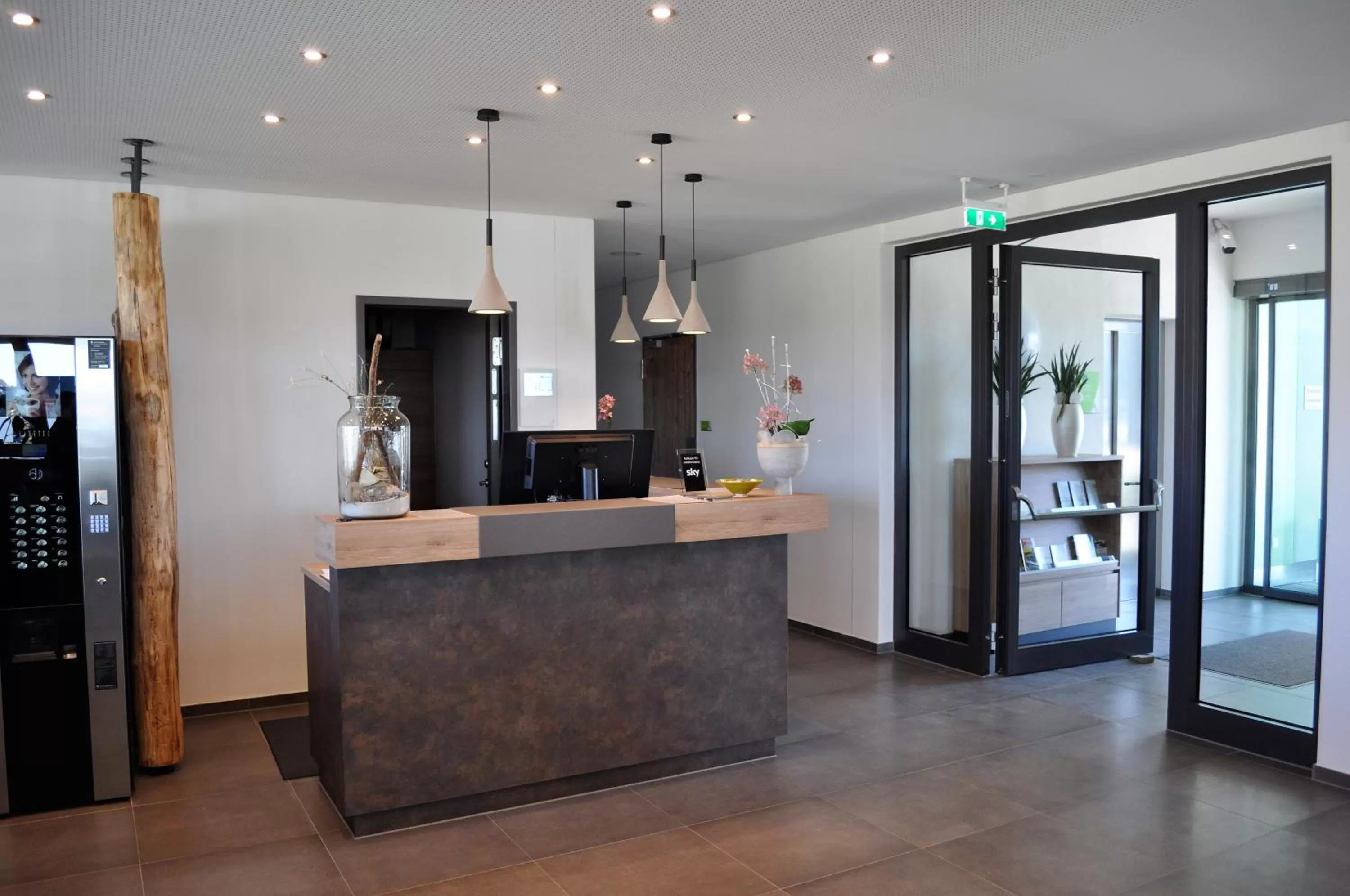 Lobby or reception in Alb Inn - Hotel & Apartments