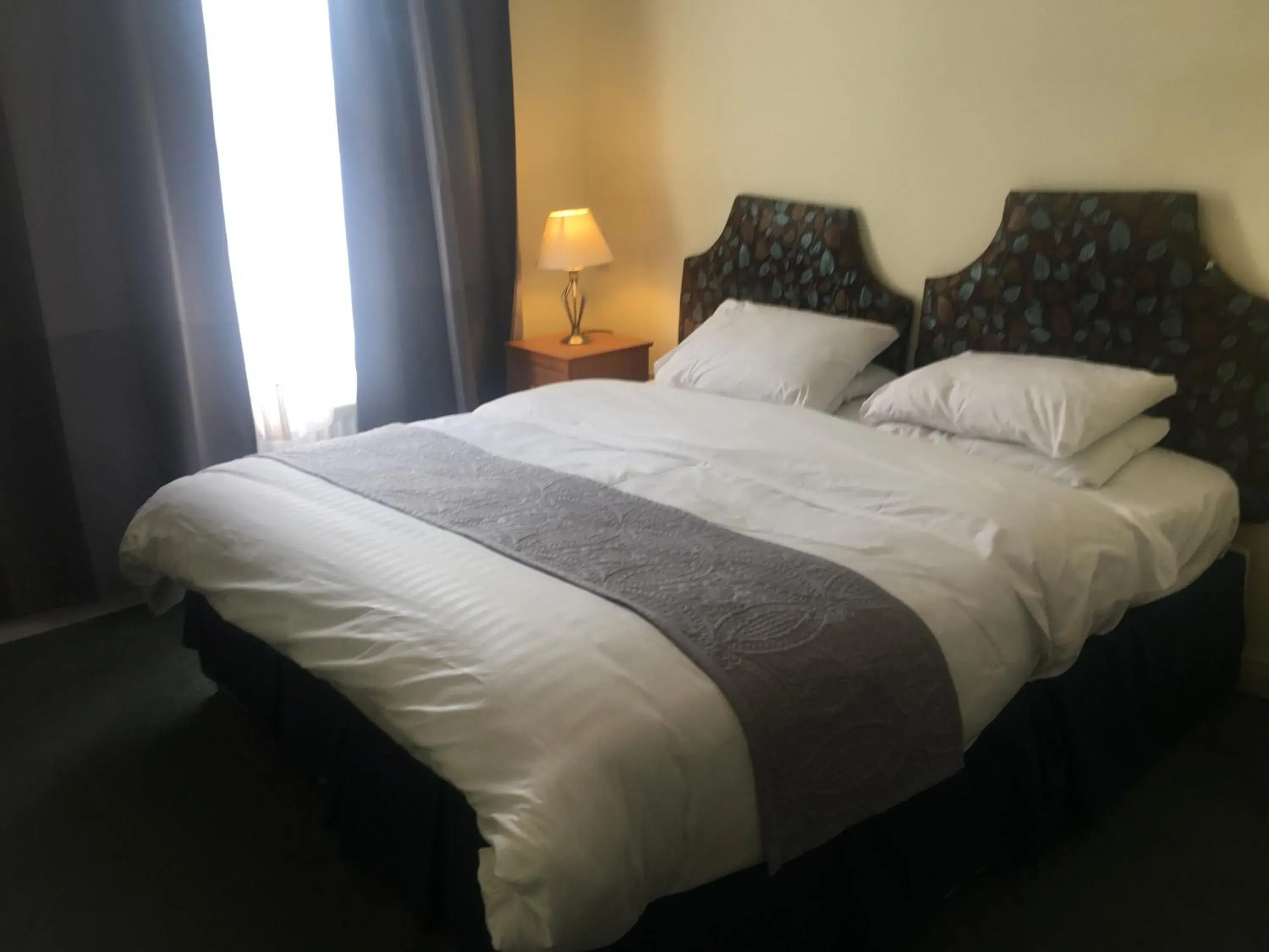 Bed in Dukes Head Inn