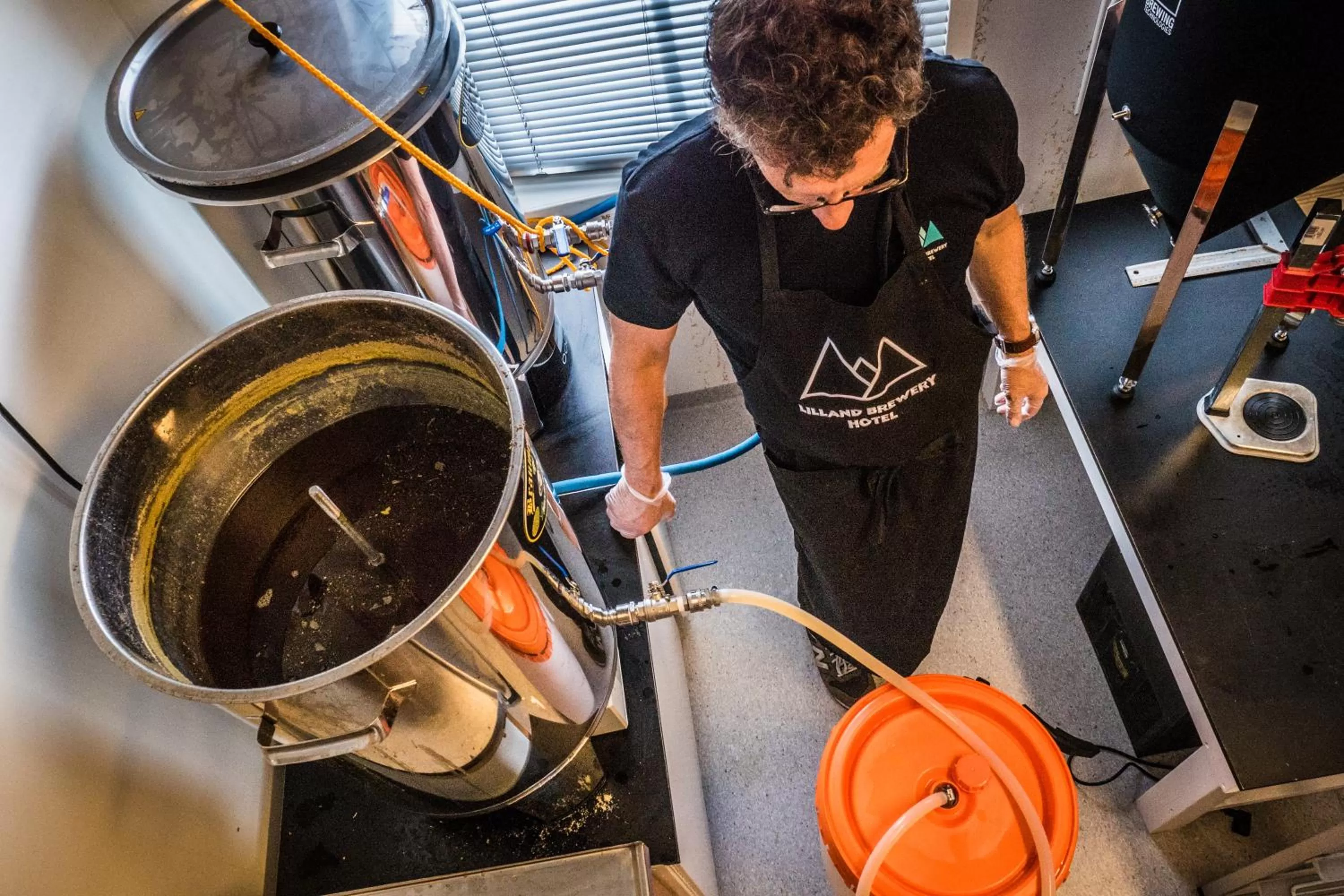 People in Lilland Brewery Hotel