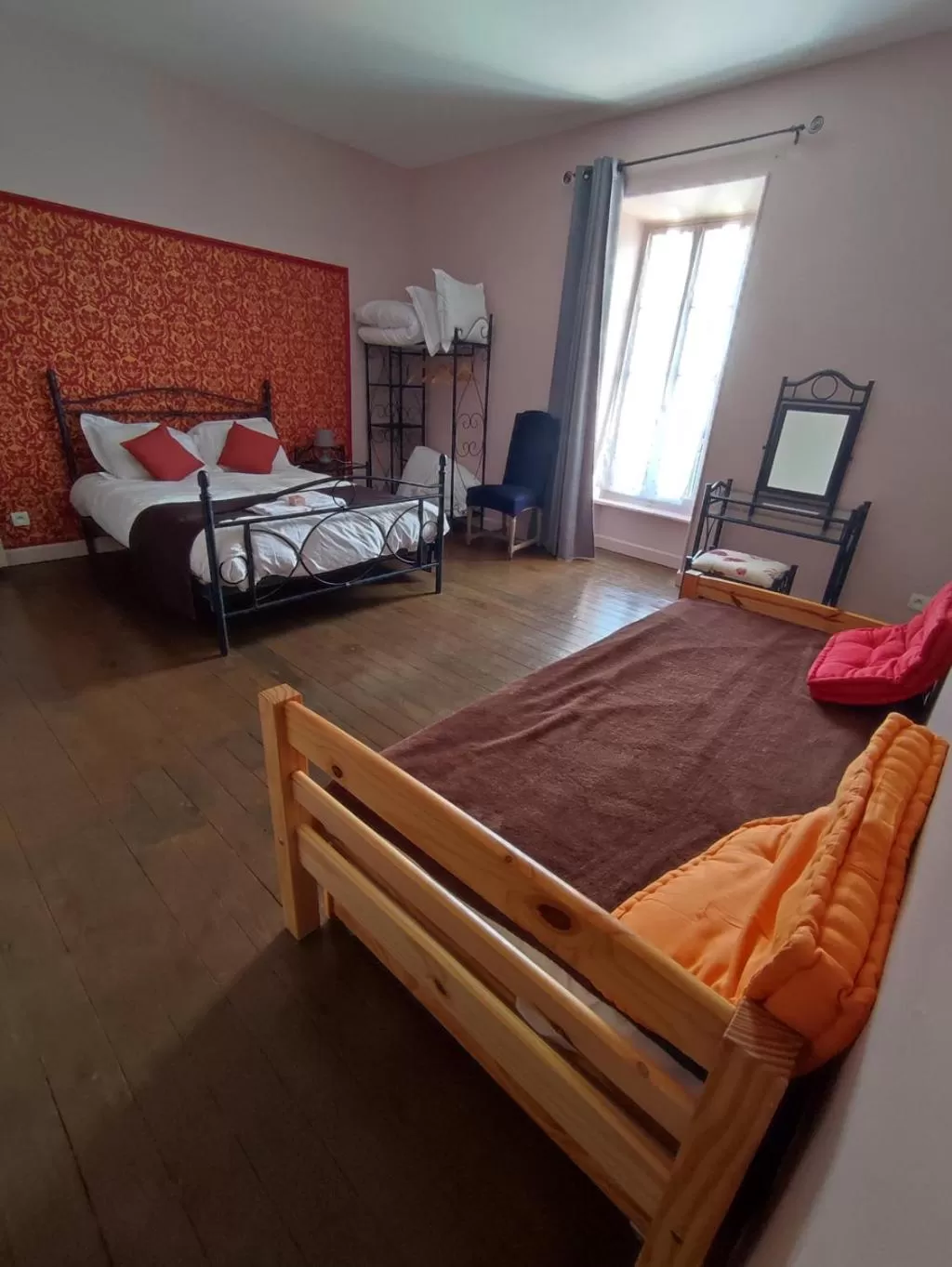 Seating Area in Château Saint-Martin