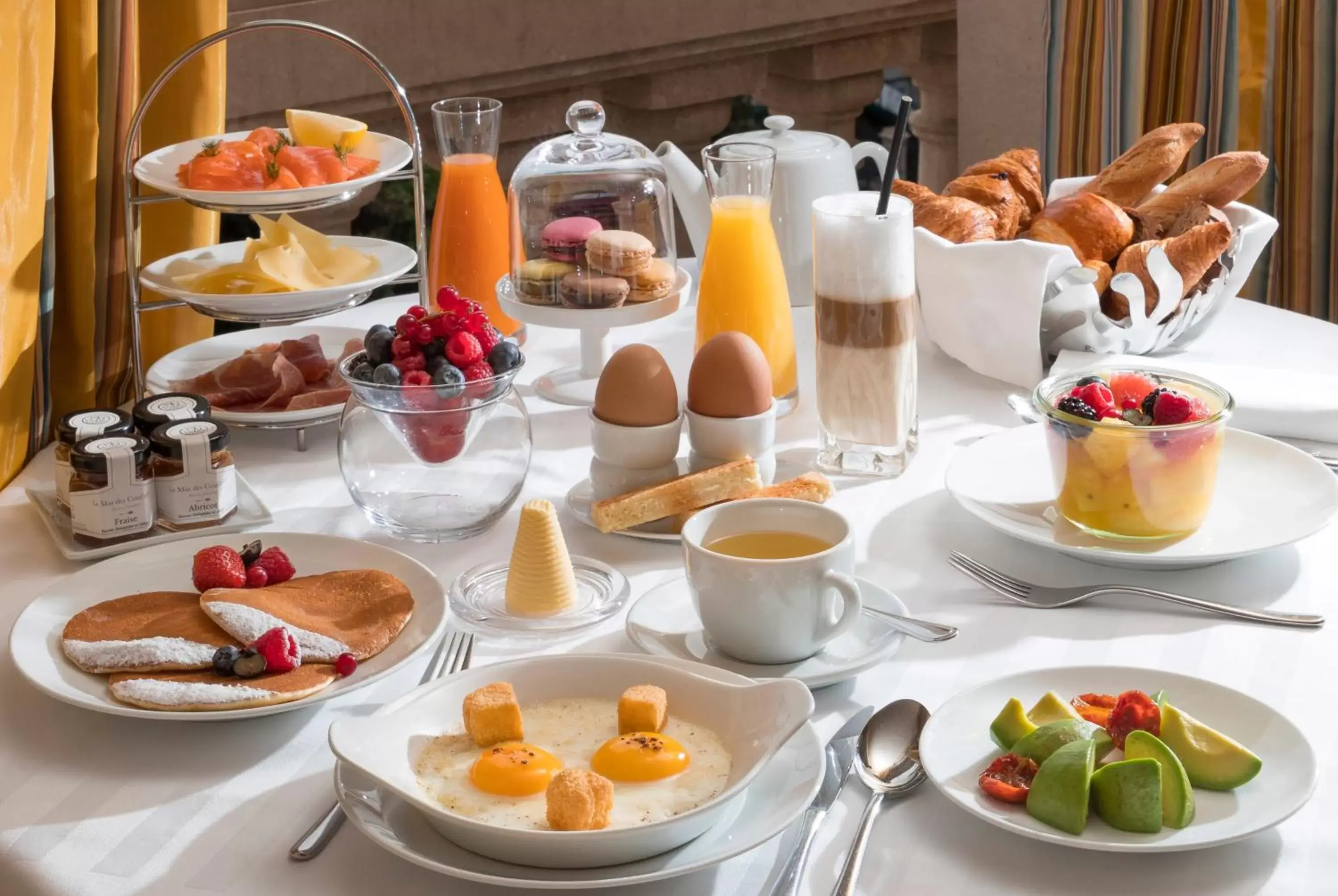 Food and drinks, Breakfast in Hôtel Métropole Monte-Carlo - The Leading Hotels of the World