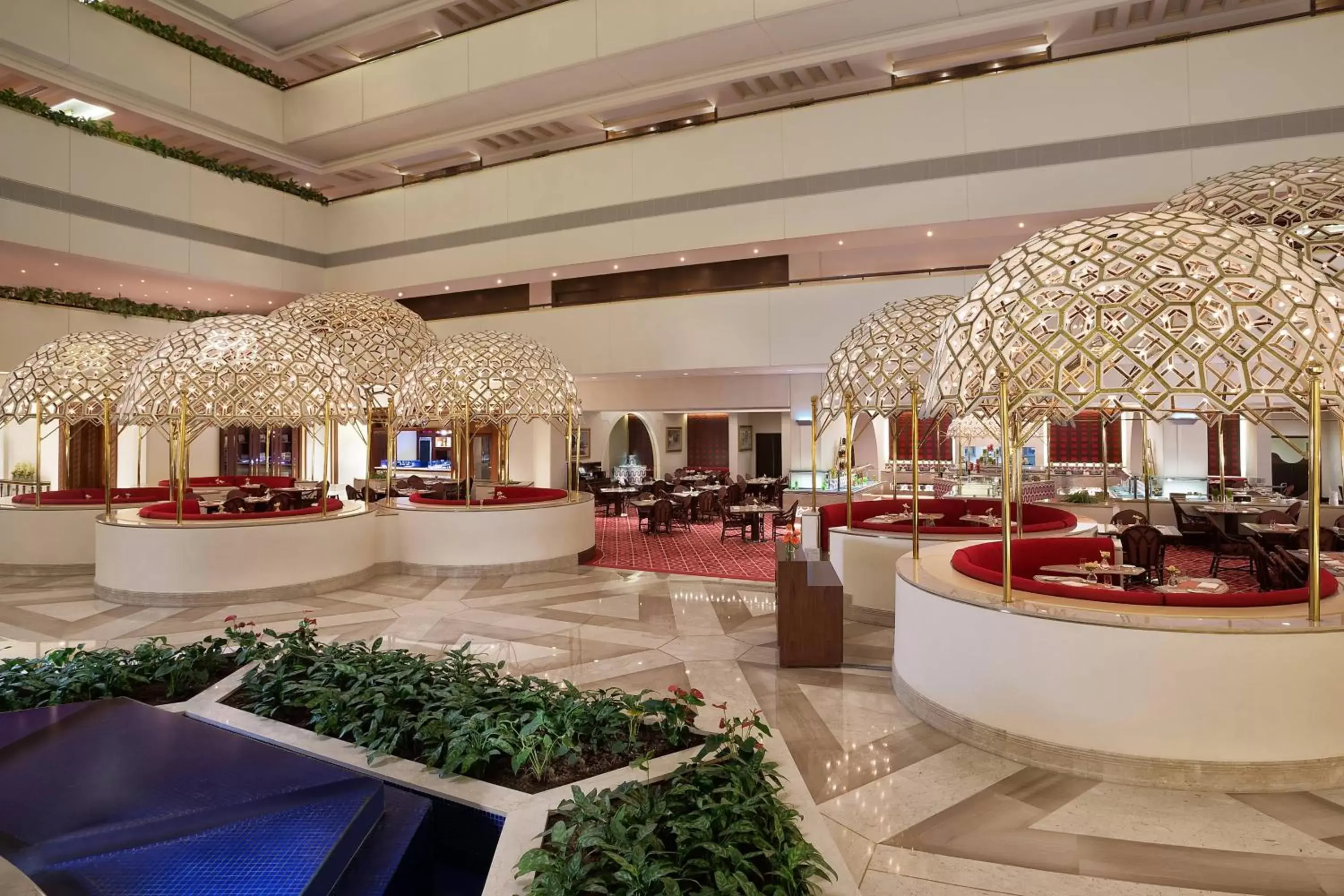 Restaurant/Places to Eat in Sheraton Grand Doha Resort & Convention Hotel