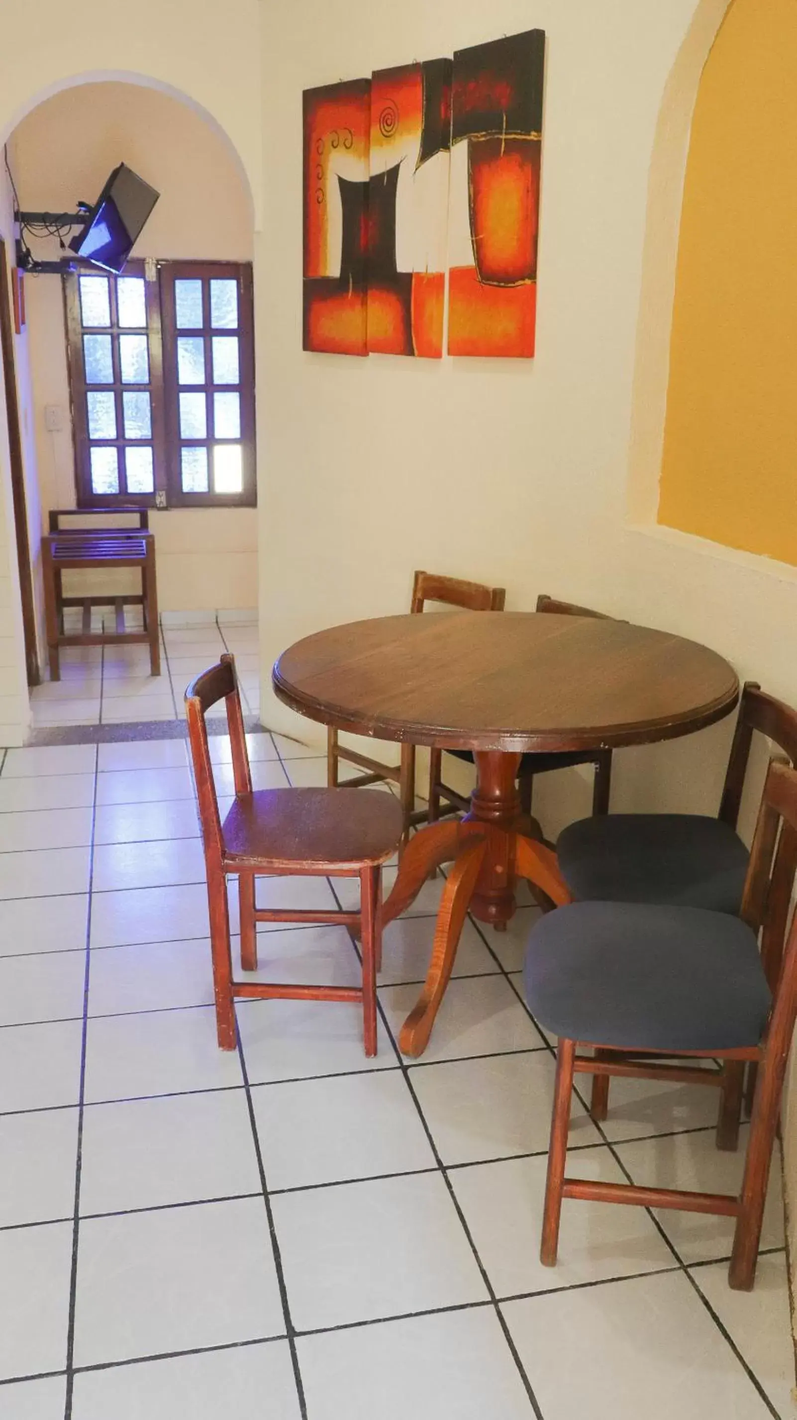 Seating area, Dining Area in Hotel Palmeras