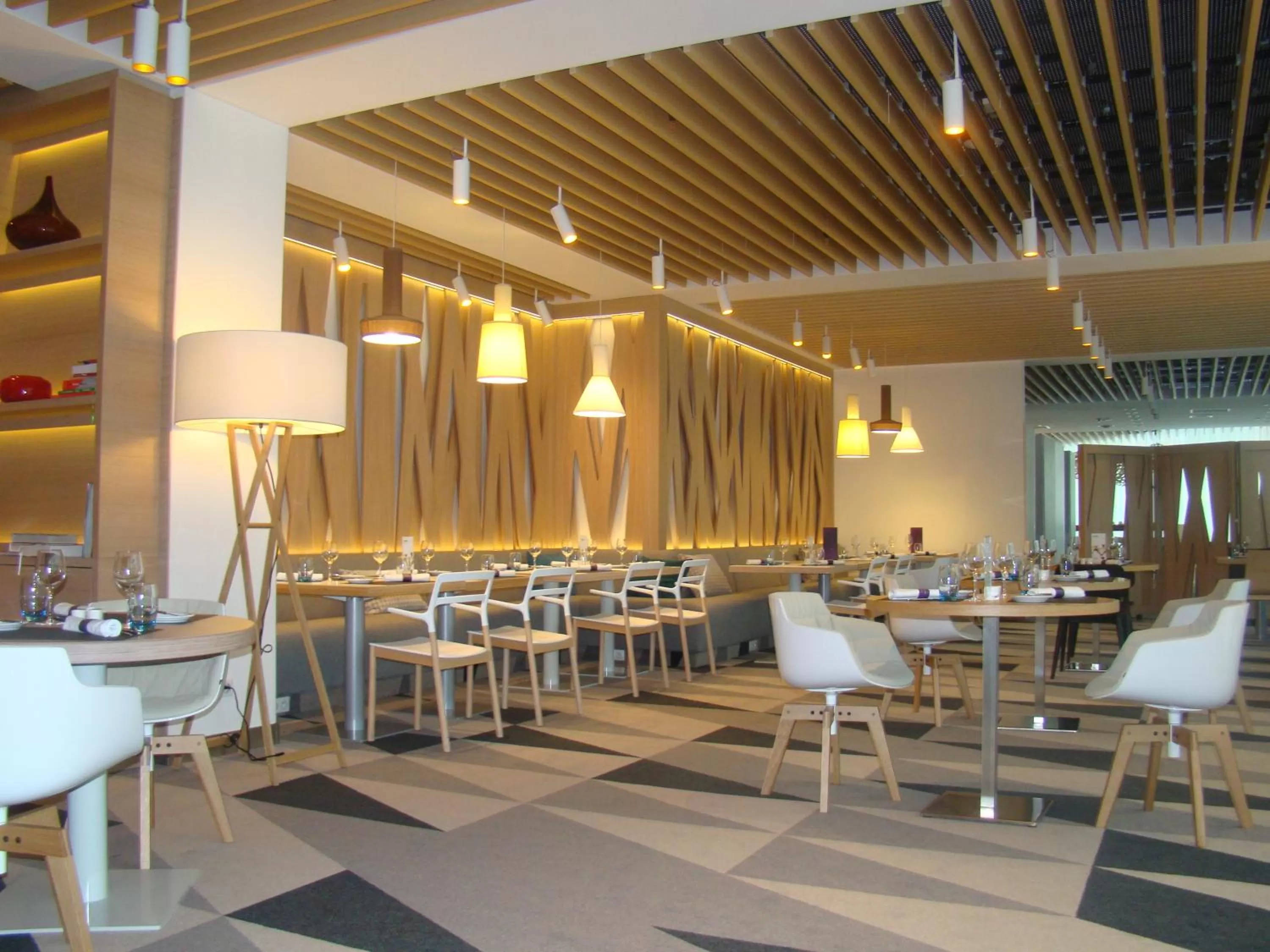 Restaurant/places to eat in Novotel Warszawa Centrum