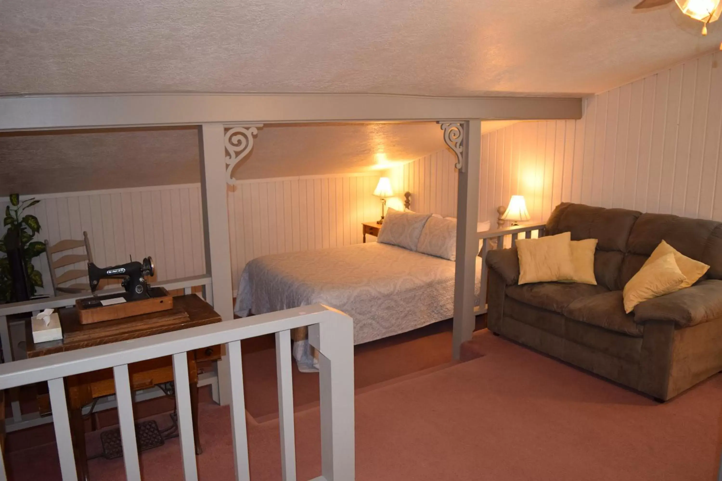 03 - Family Suite with Private Bathroom - The Bailey Suite in Grist Mill Inn