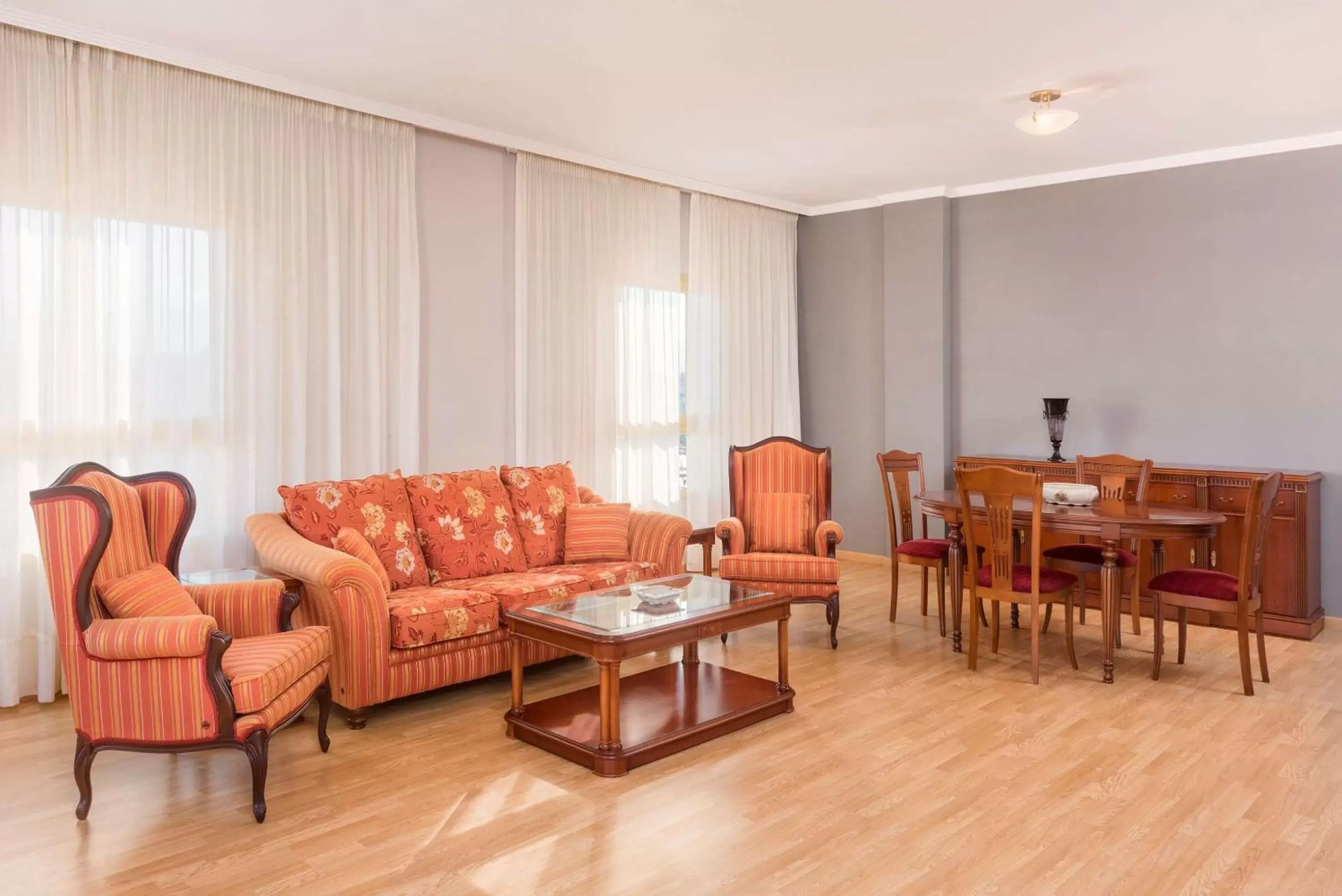 Photo of the whole room, Seating Area in Hotel Melilla Puerto, Affiliated by Meliá