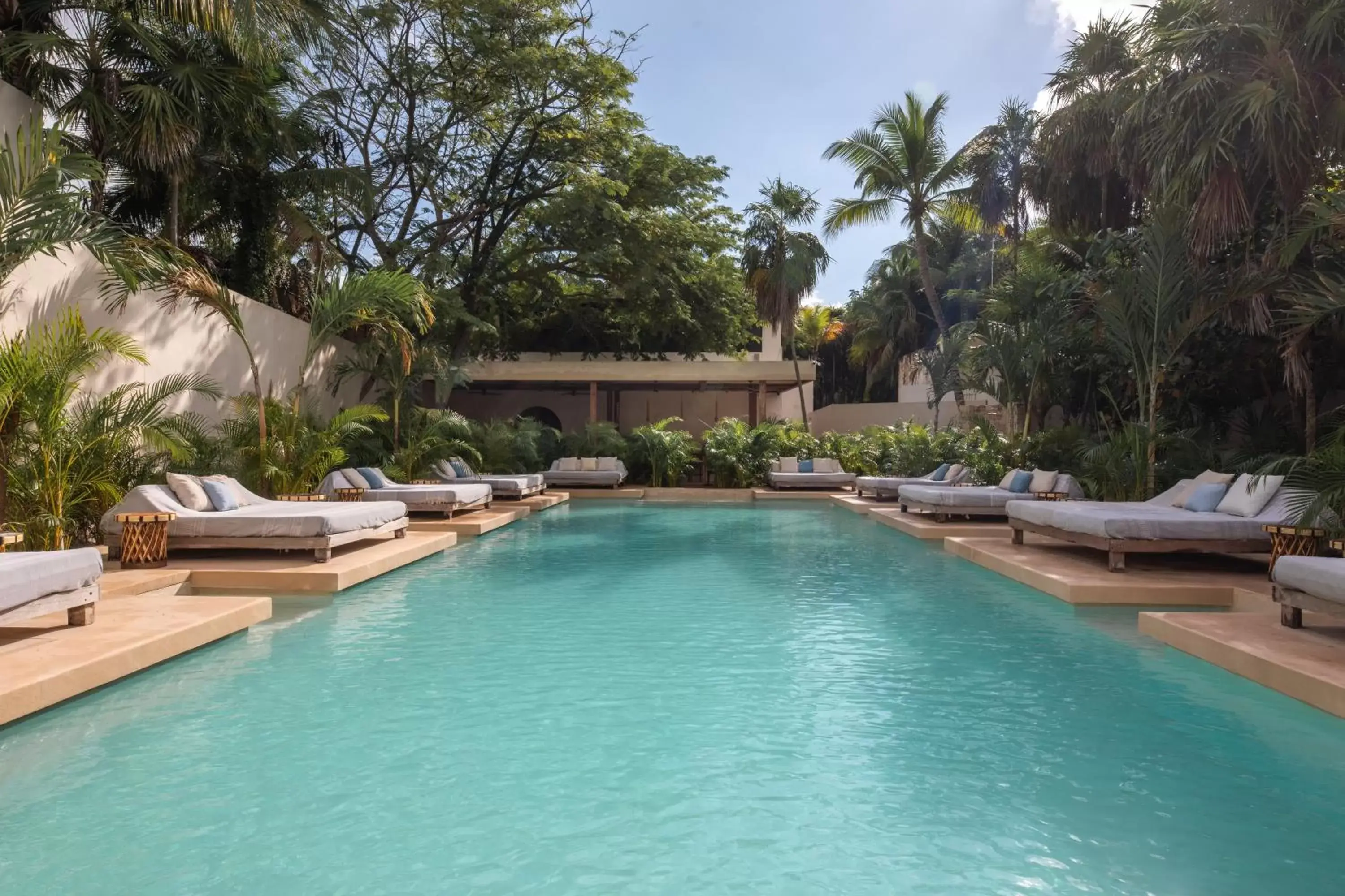 Swimming pool in La Valise Tulum, Member of Small Luxury Hotels Swimming pool in La Valise Tulum, Member of Small Luxury Hotels