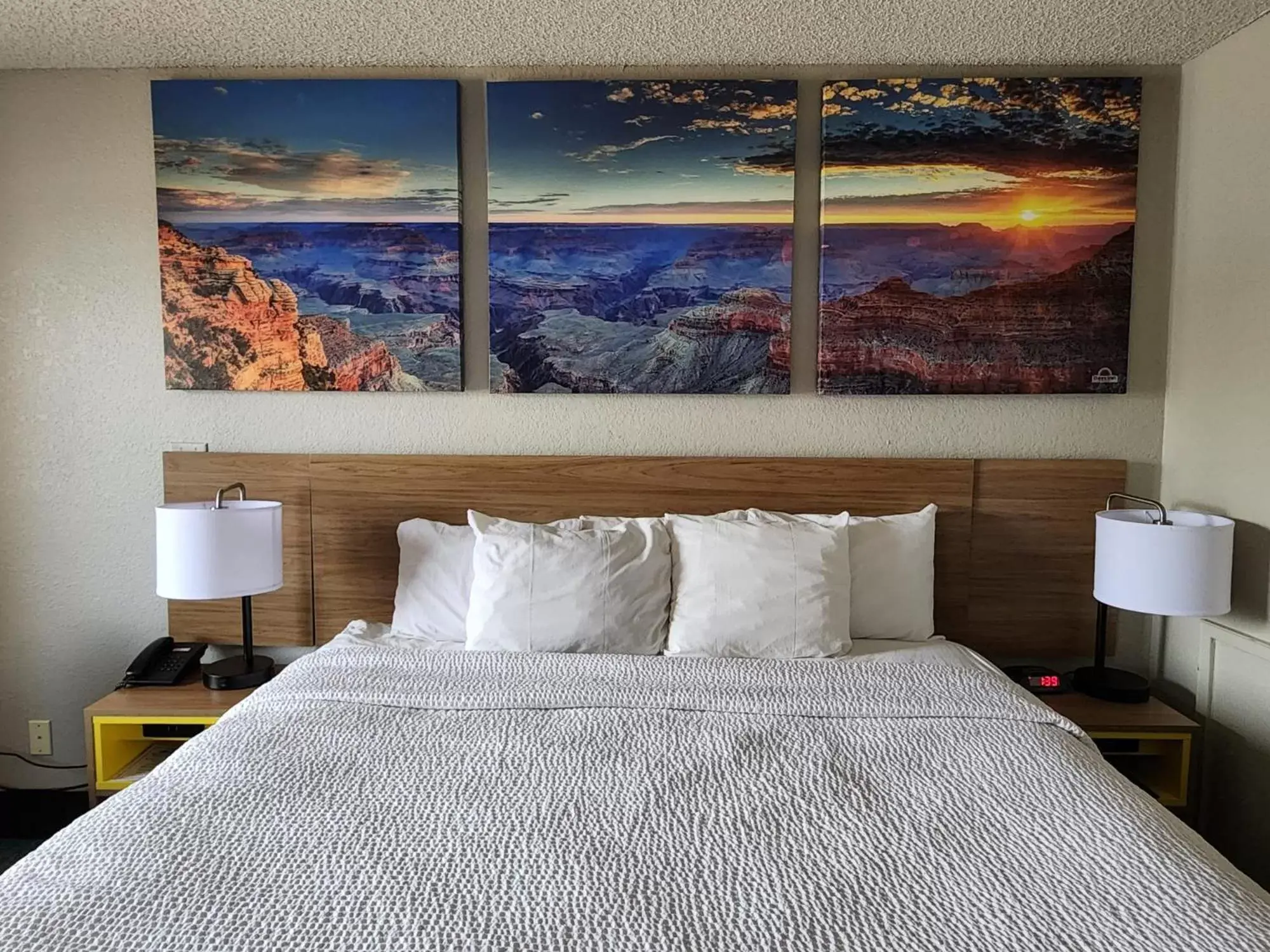 Bed in Days Inn by Wyndham Tucumcari