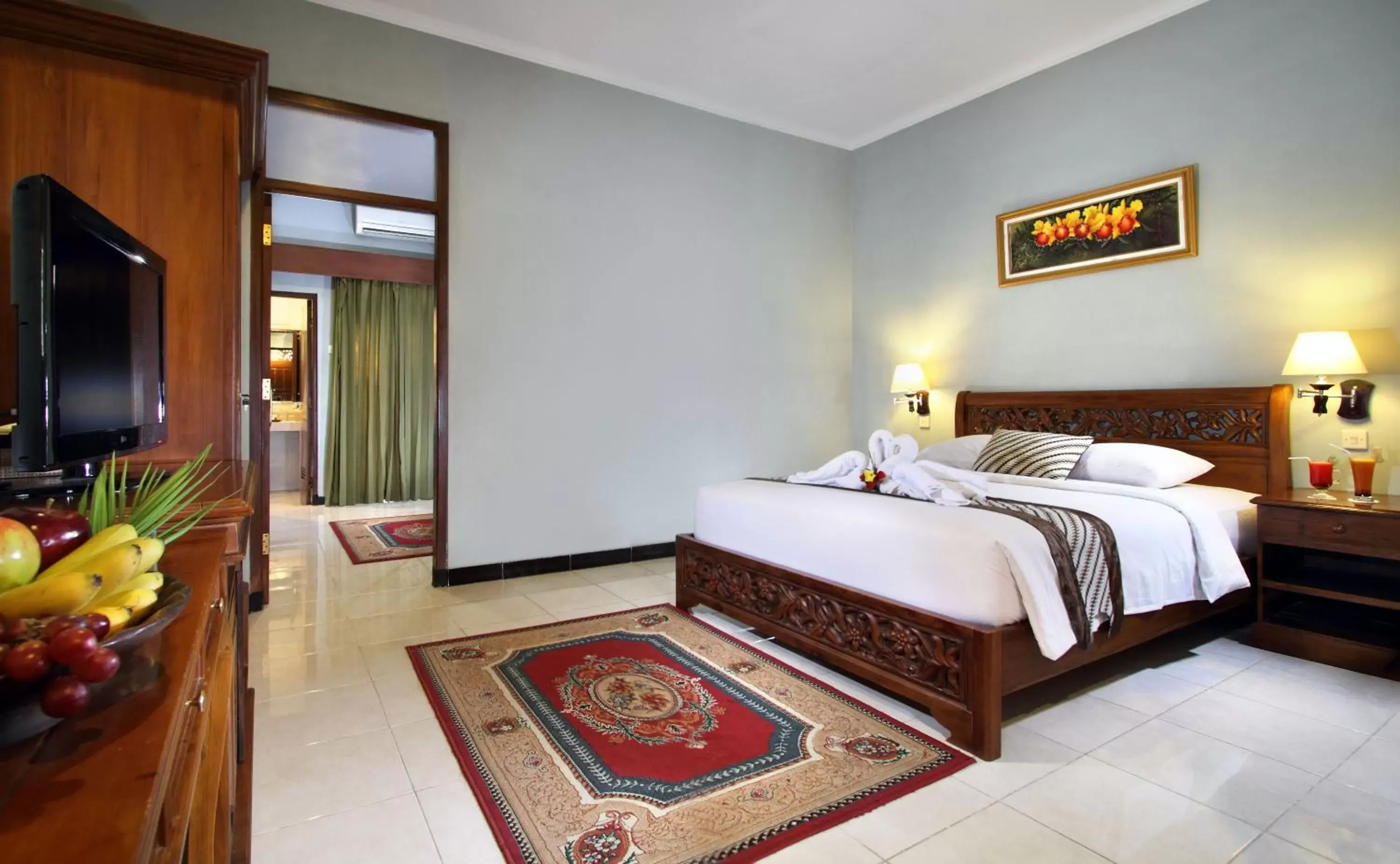 Bed in Cakra Kusuma Hotel