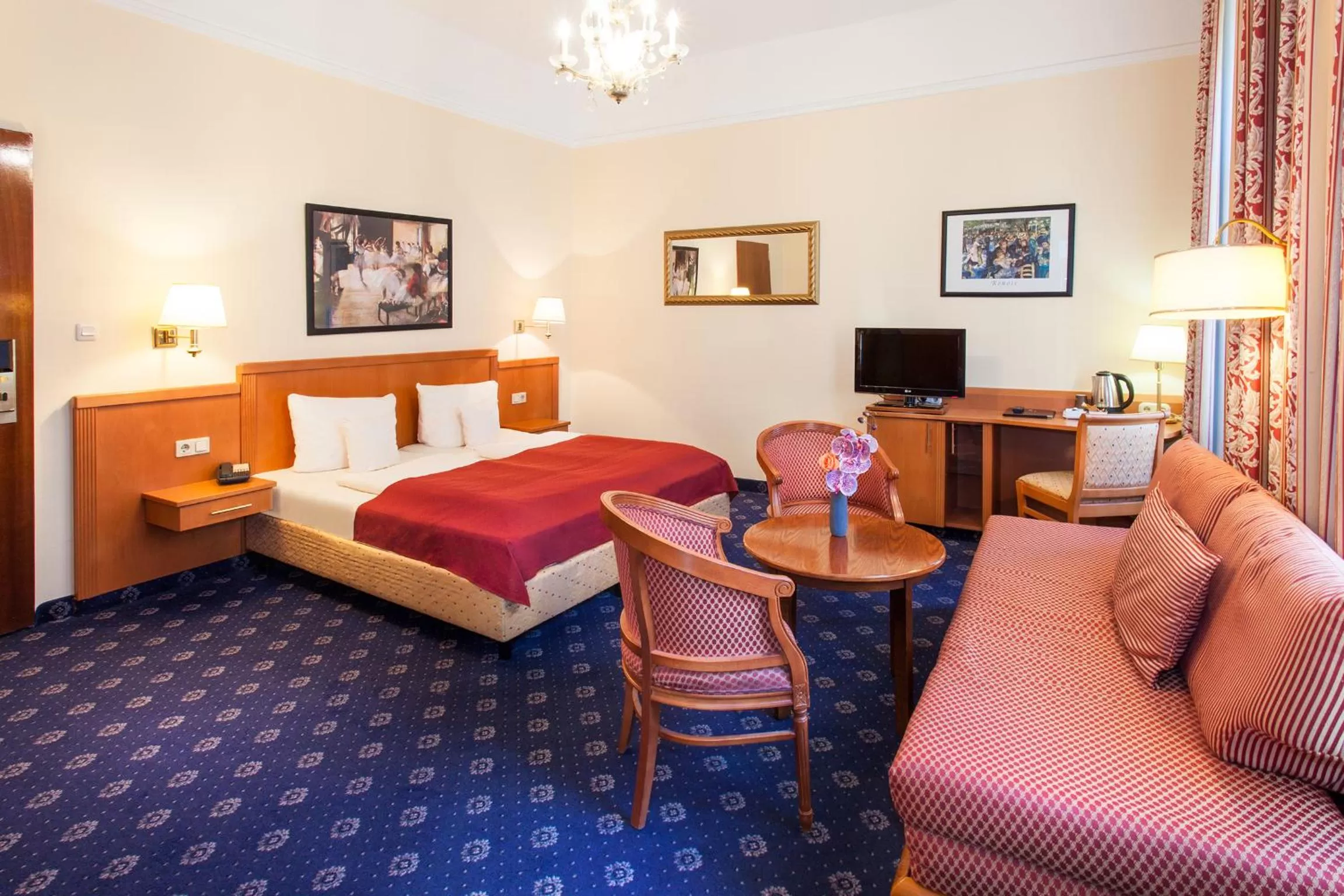 Photo of the whole room, Bed in Centro Hotel National Frankfurt City, Trademark Collection by Wyndham