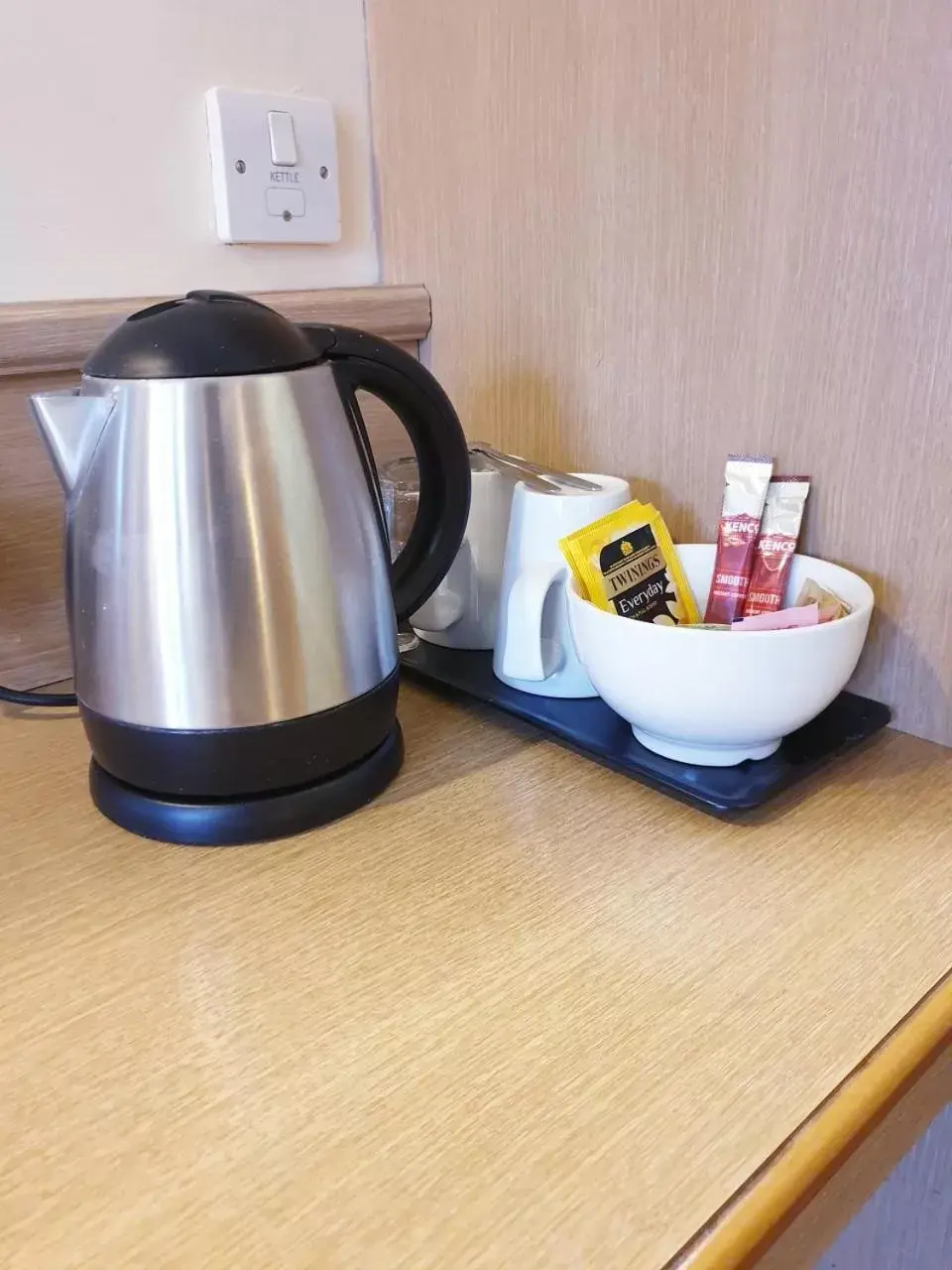 Coffee/tea facilities in Stables Inn, Aintree