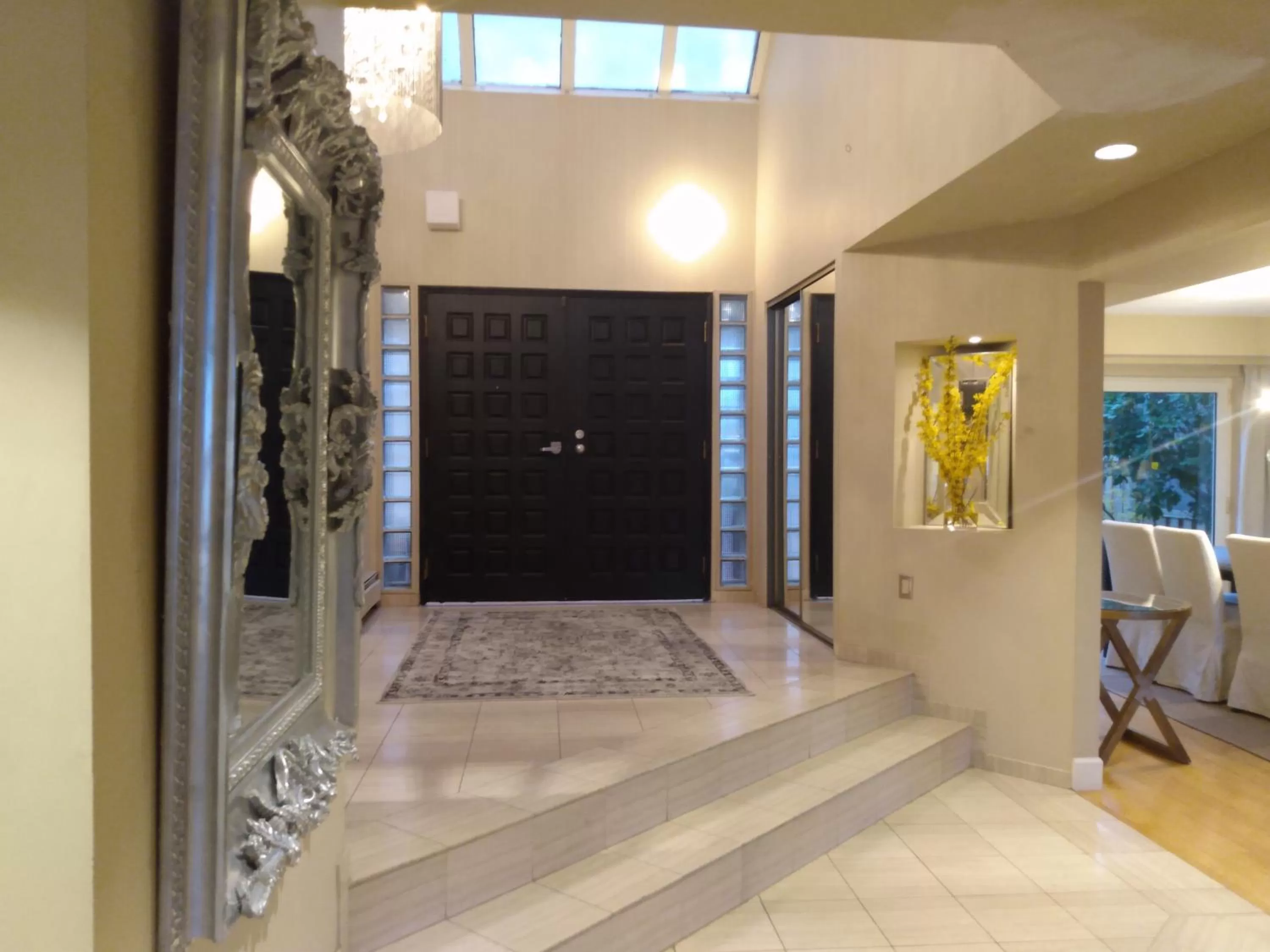 Lobby or reception in Suite Smart Vancouver