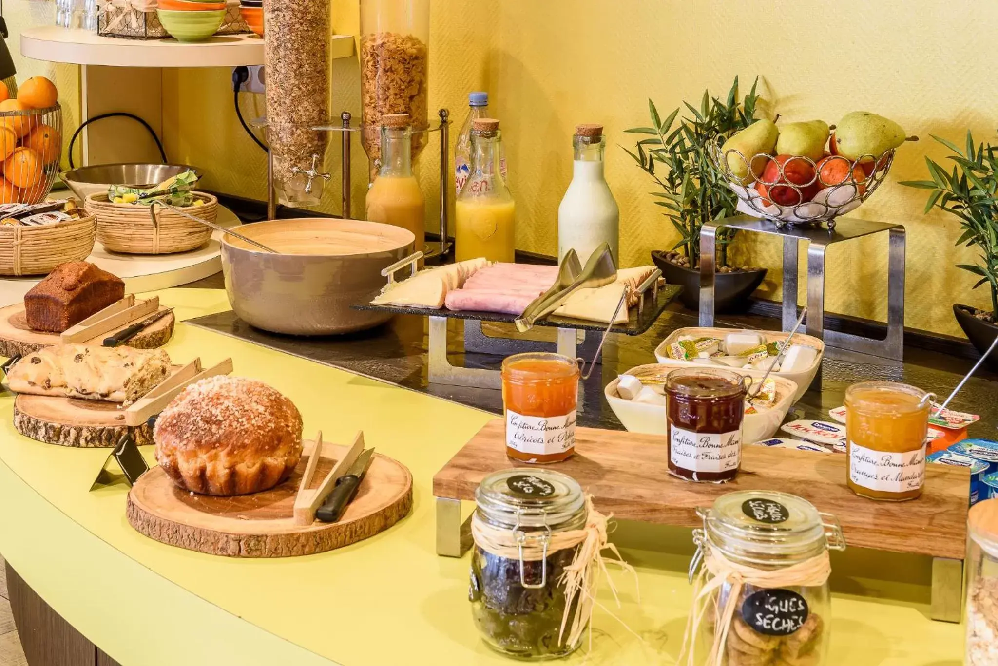 Buffet breakfast in ibis styles Dax Centre Buffet breakfast in ibis styles Dax Centre