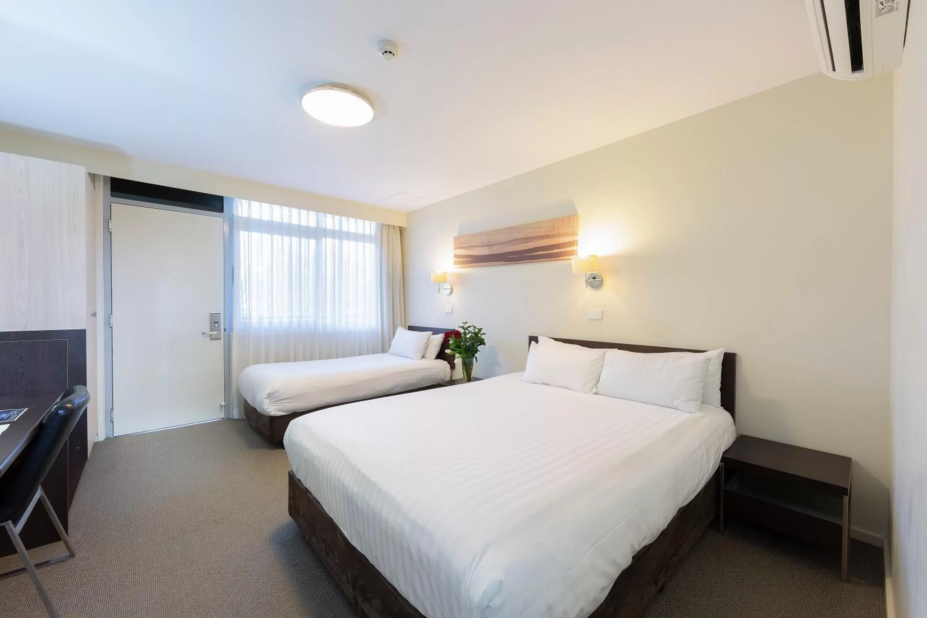 Photo of the whole room, Bed in ibis Styles Canberra Tall Trees
