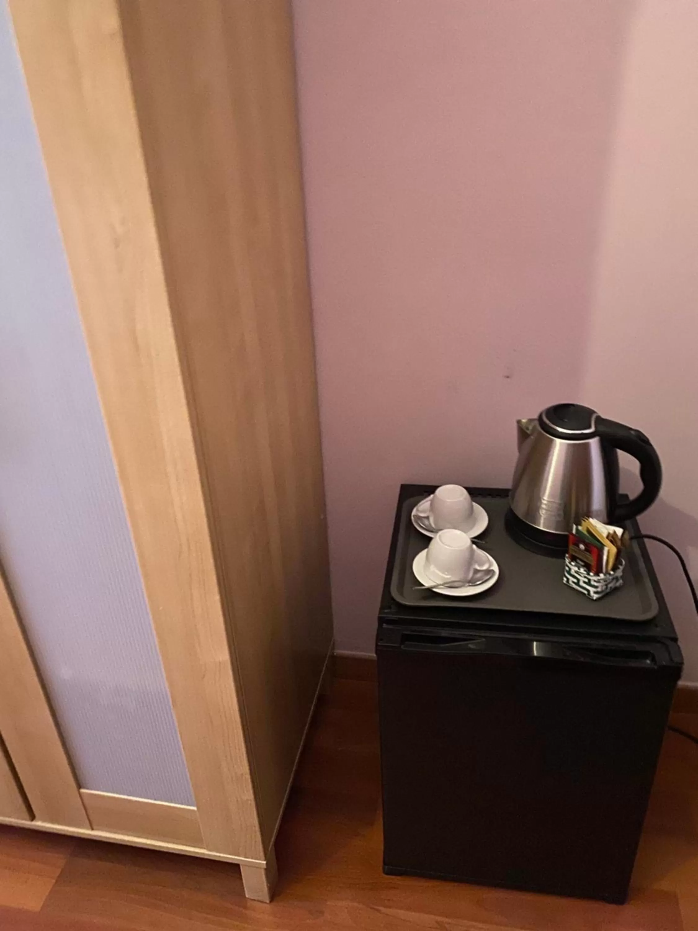 Coffee/Tea Facilities in AmareRomaRooms