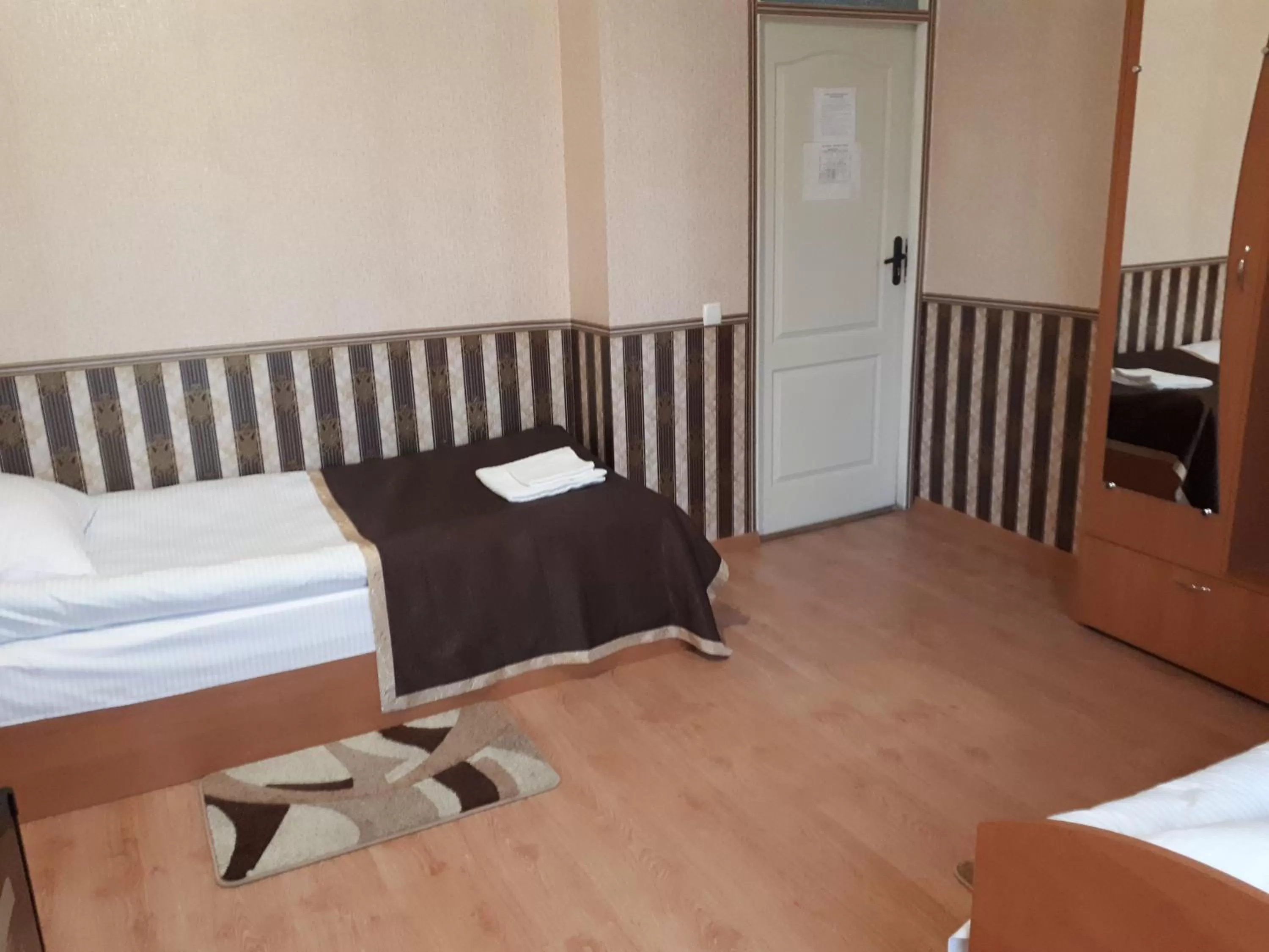 Photo of the whole room, Bed in Hotel Gostynnyi Dvir