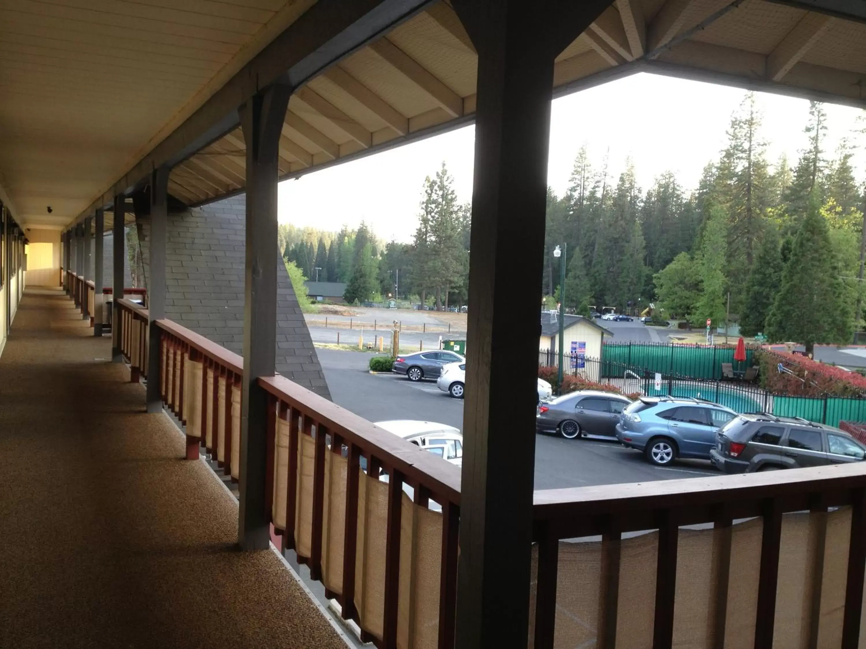 Facade/entrance, Balcony/Terrace in Wildwood Inn