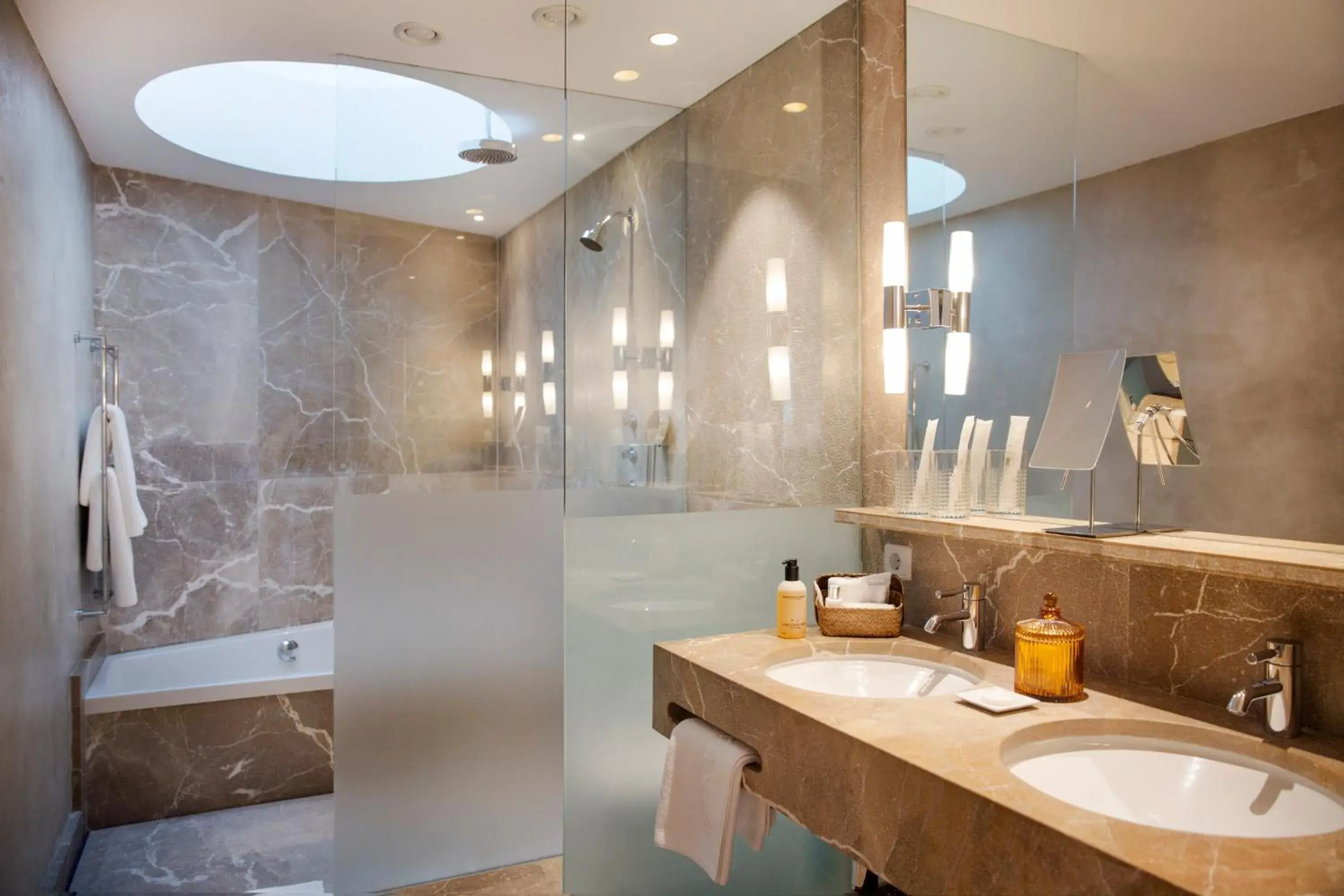 Bathroom in Portixol Hotel & Restaurant