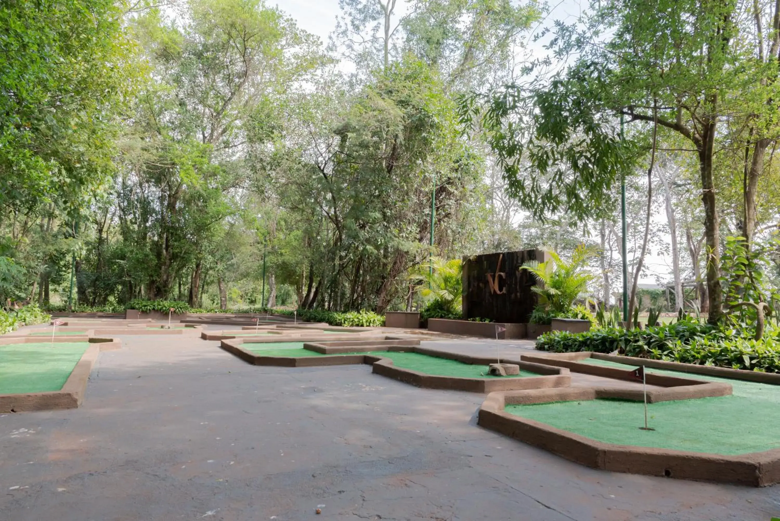 Natural landscape, Swimming Pool in Village Cataratas