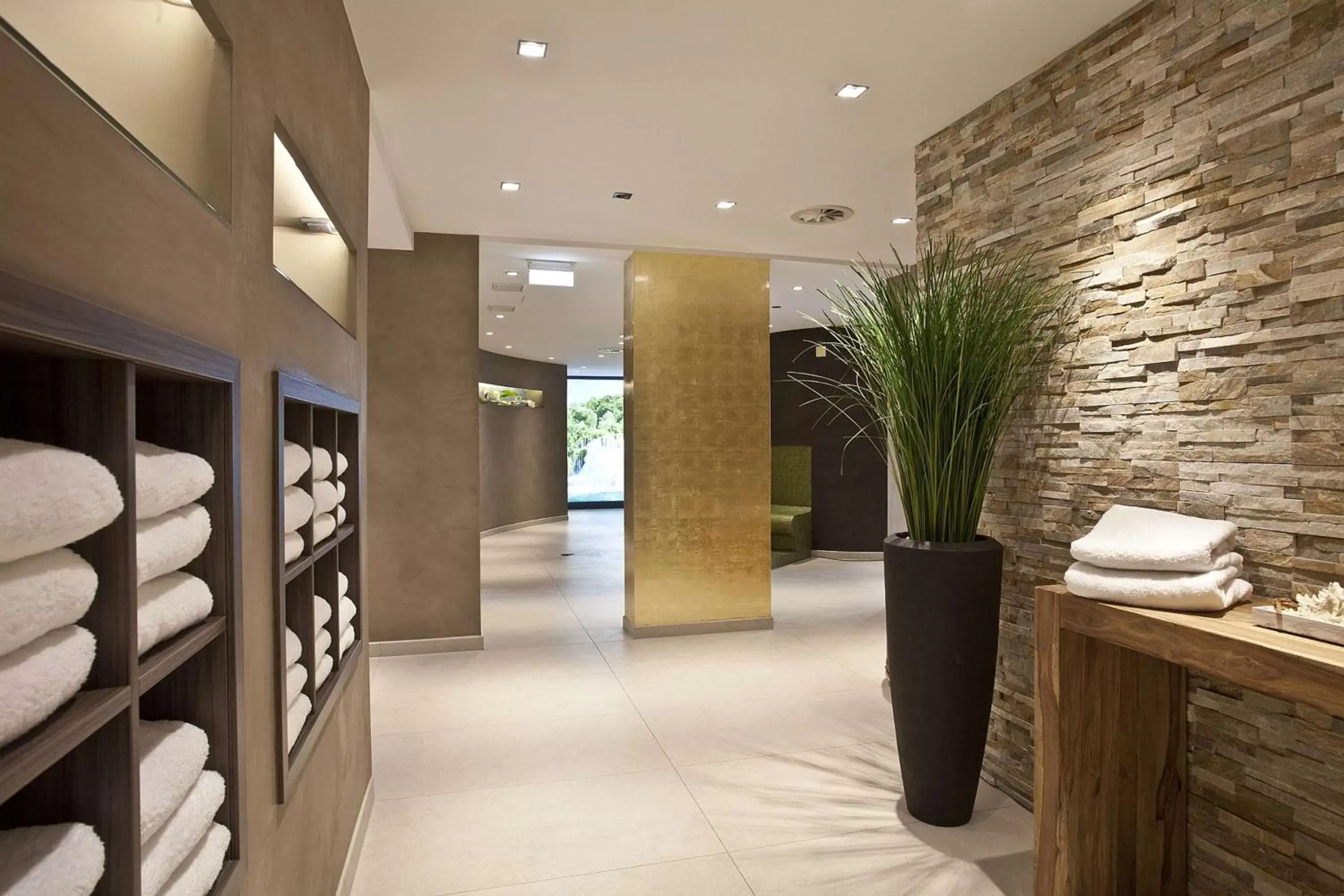 Spa and wellness centre/facilities, Lobby/Reception in Best Western Plus Hotel Böttcherhof