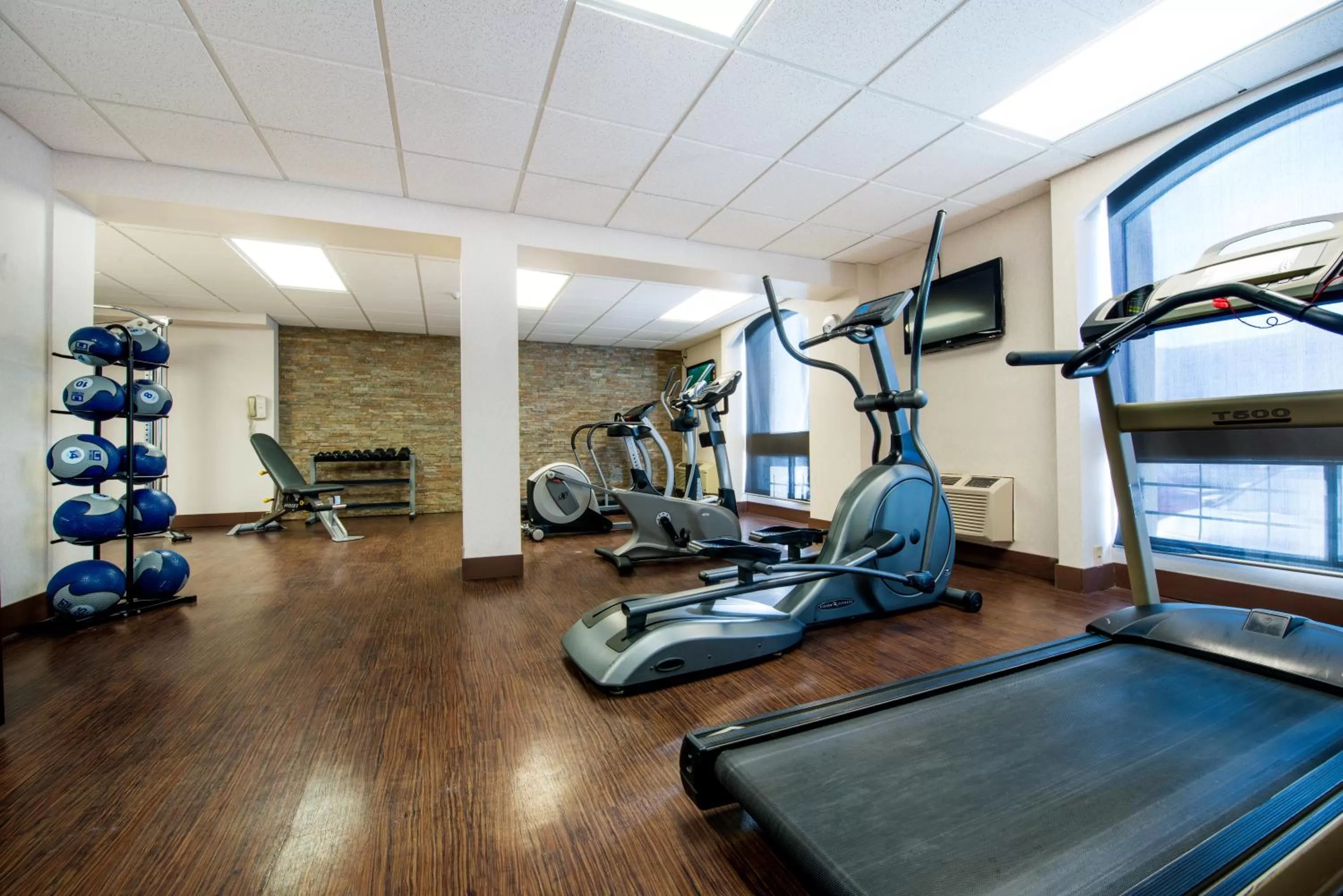 Fitness centre/facilities in Victoria Inn Hotel and Convention Center Winnipeg