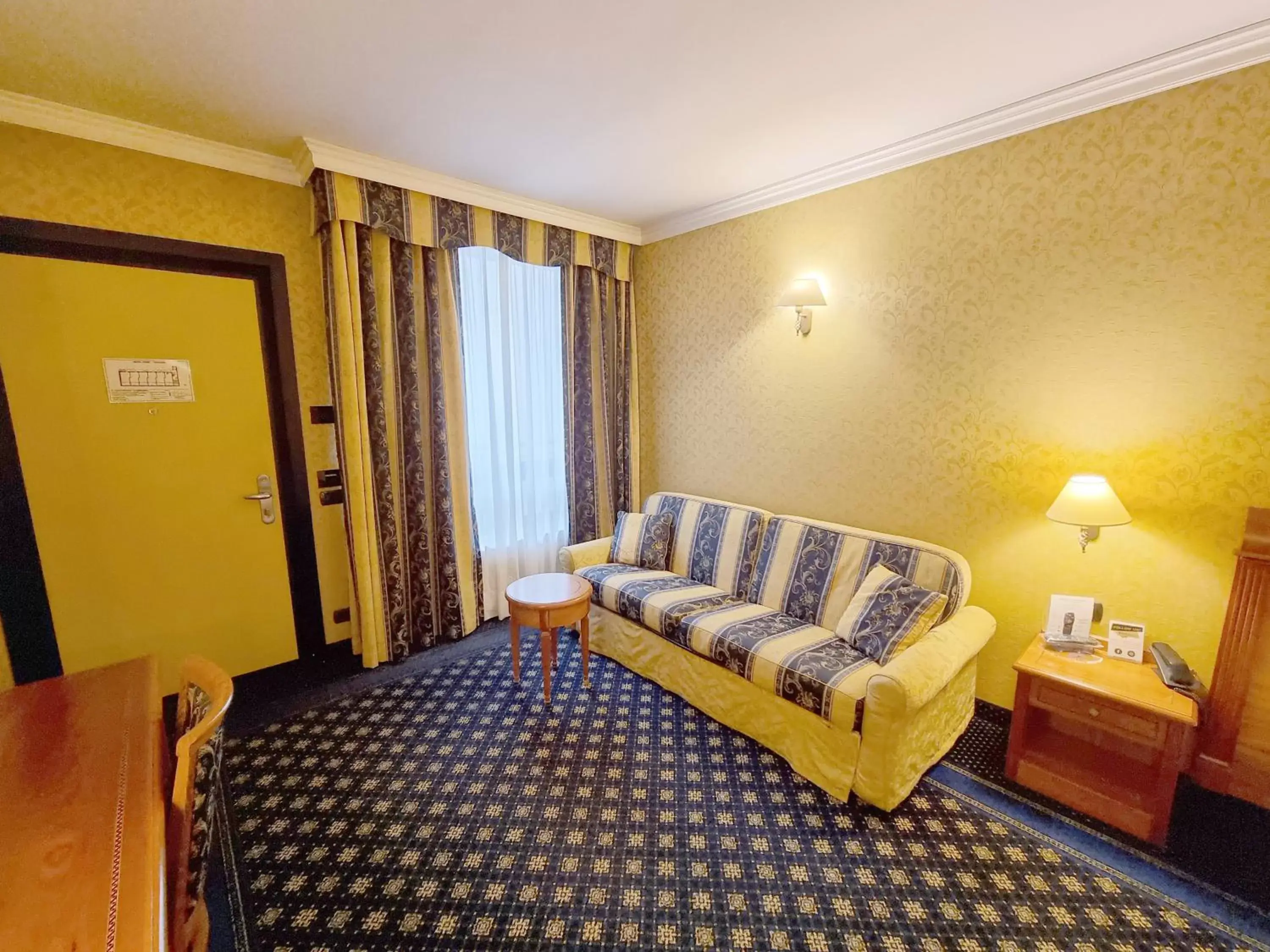 Photo of the whole room in Hotel Ovest