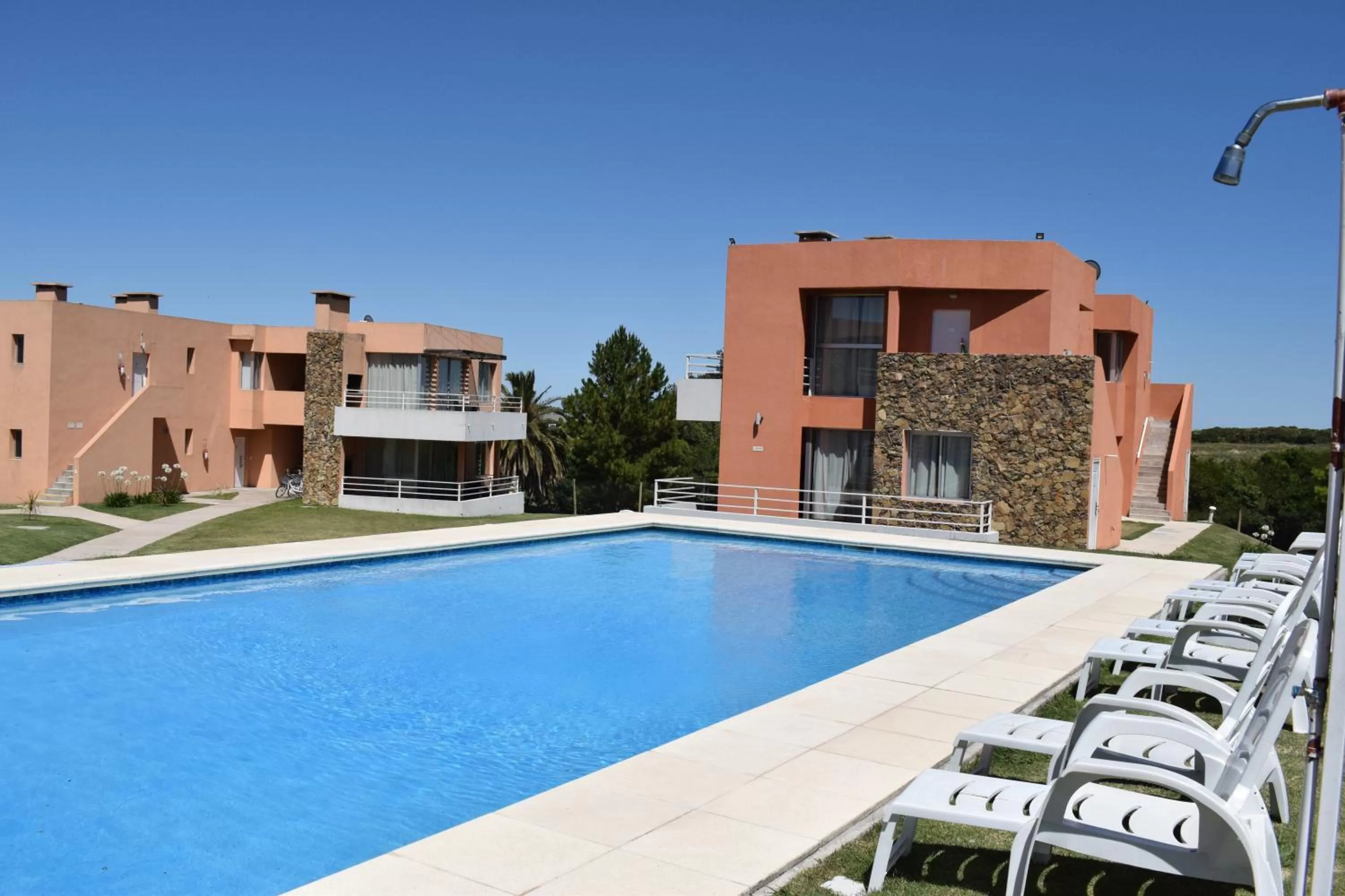 Lomas del Real Aparthotel